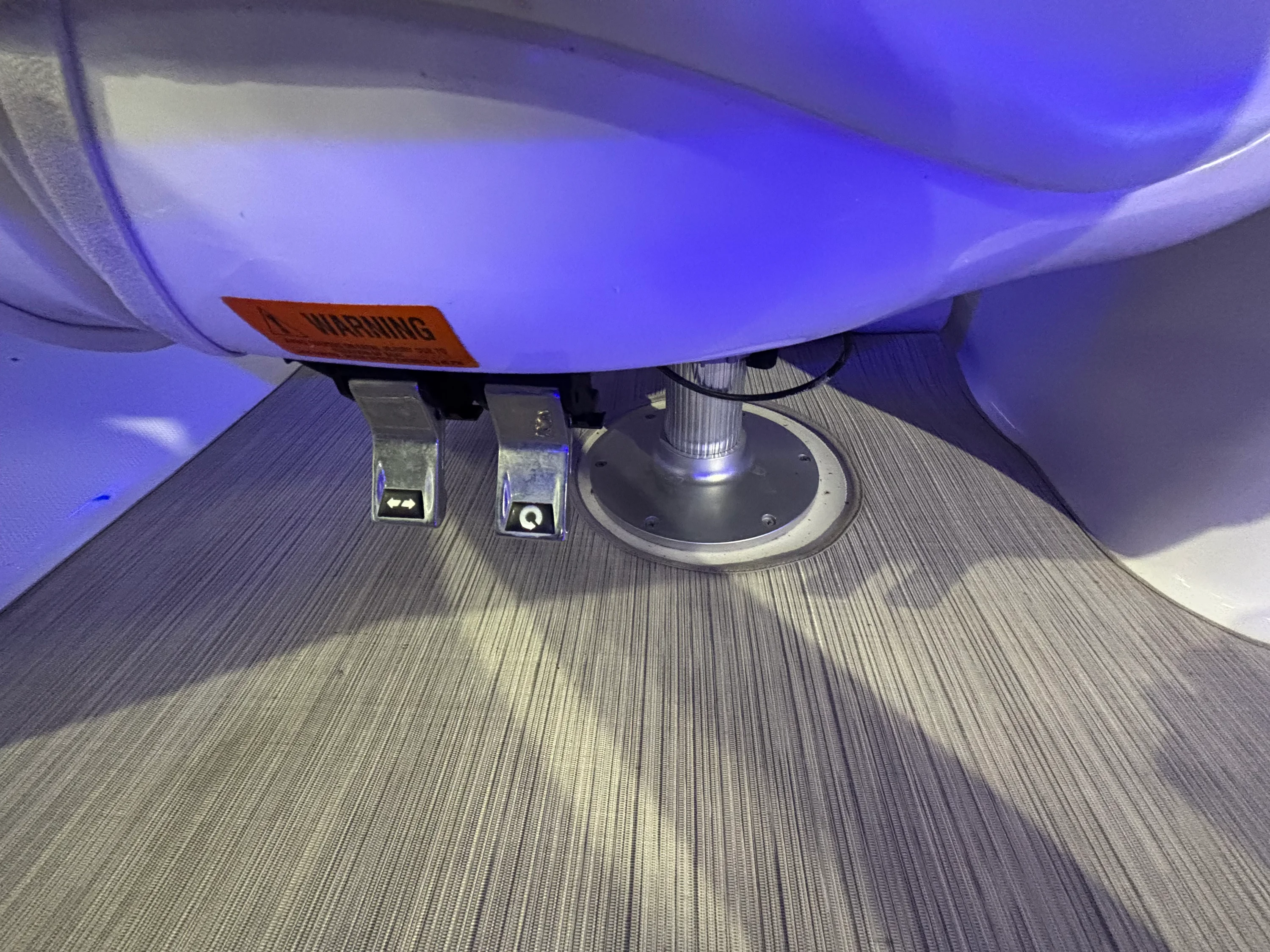 2018 Sea Ray 230 SLX Image Thumbnail #19