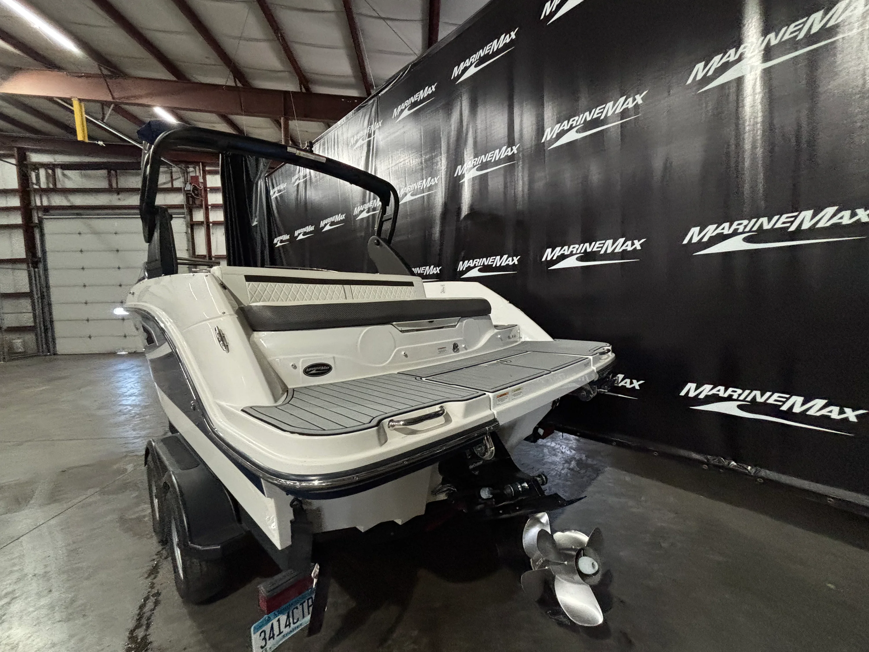 2018 Sea Ray 230 SLX Image Thumbnail #5