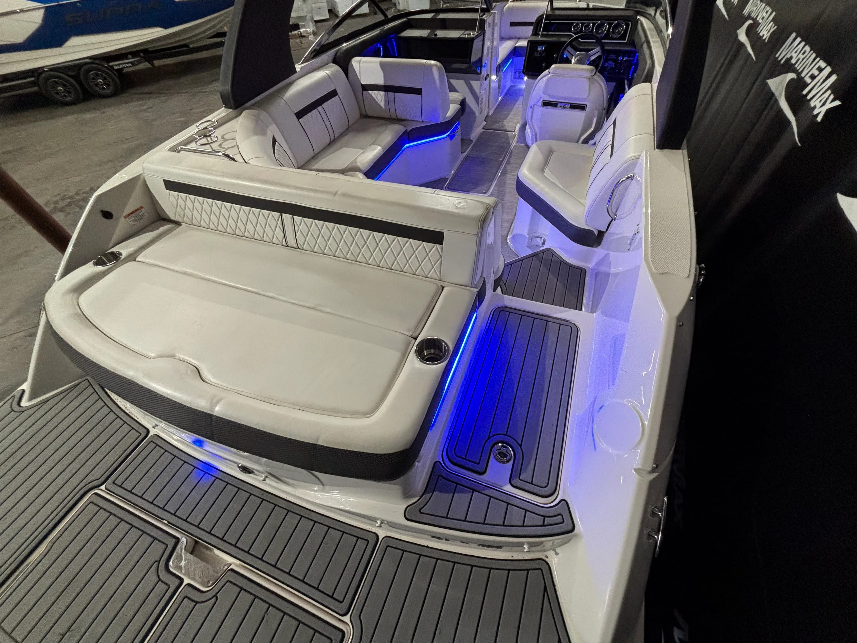 2018 Sea Ray 230 SLX Image Thumbnail #10