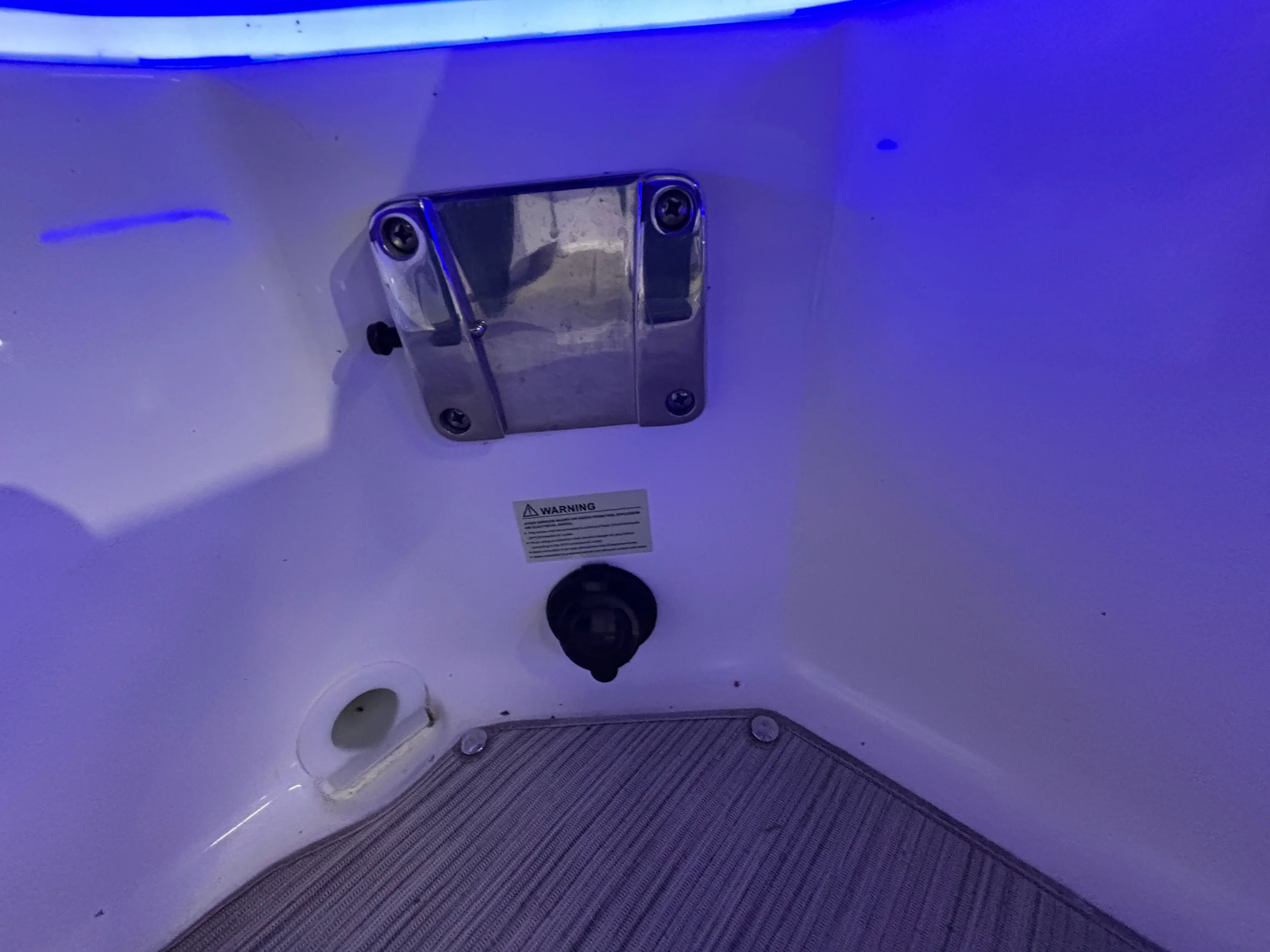 2018 Sea Ray 230 SLX Image Thumbnail #22