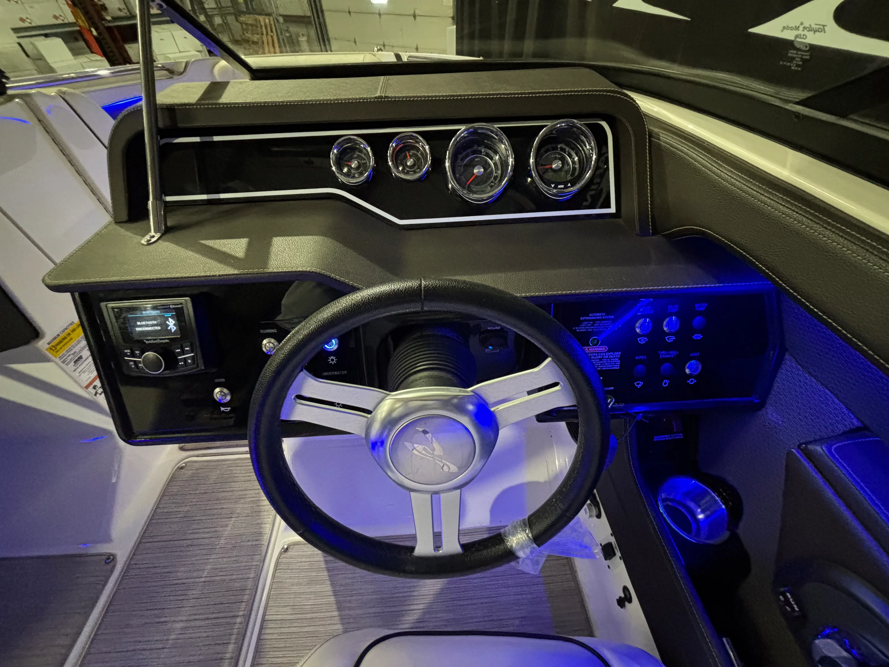 2018 Sea Ray 230 SLX Image Thumbnail #20