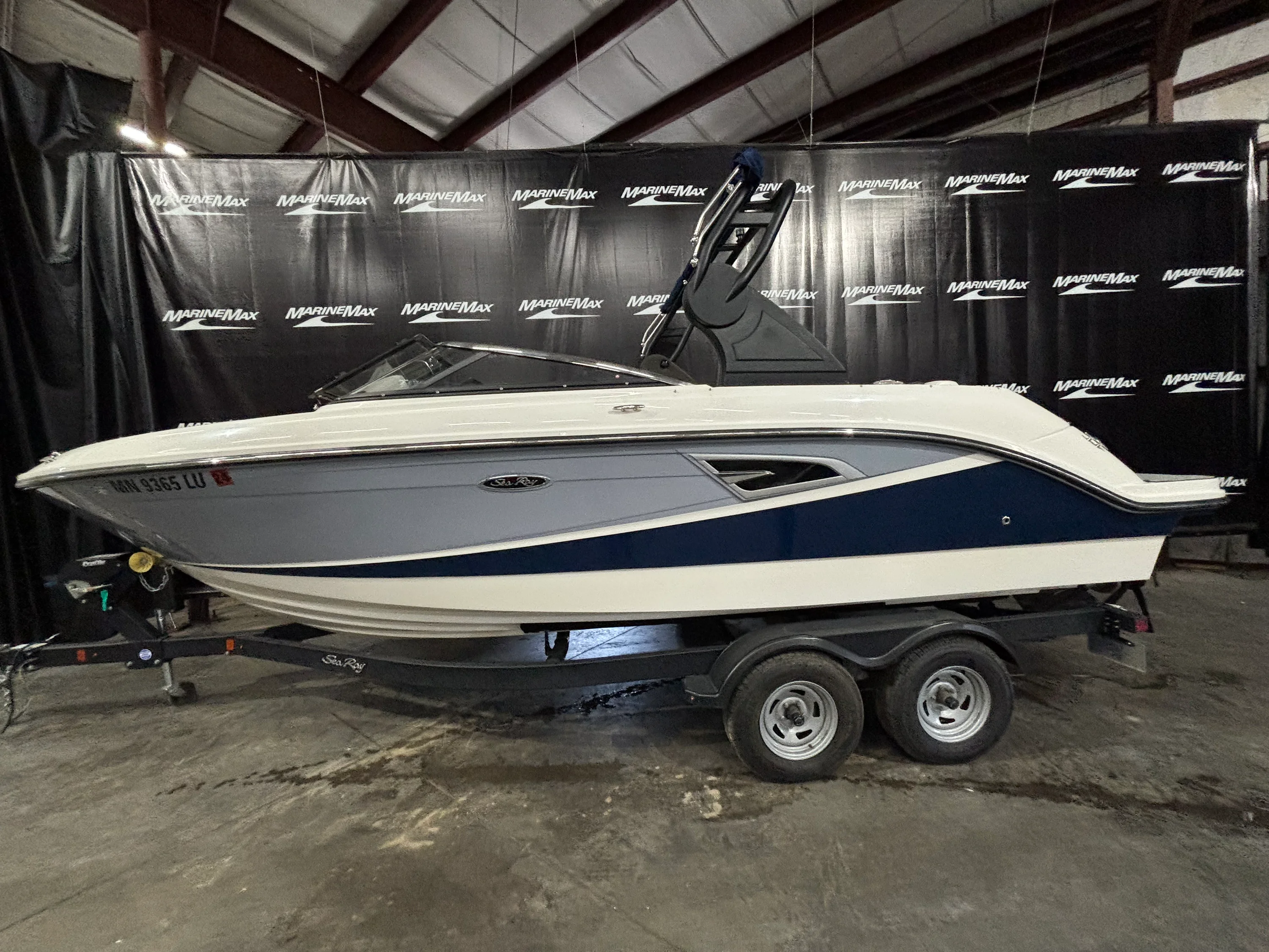 2018 Sea Ray 230 SLX Image Thumbnail #4