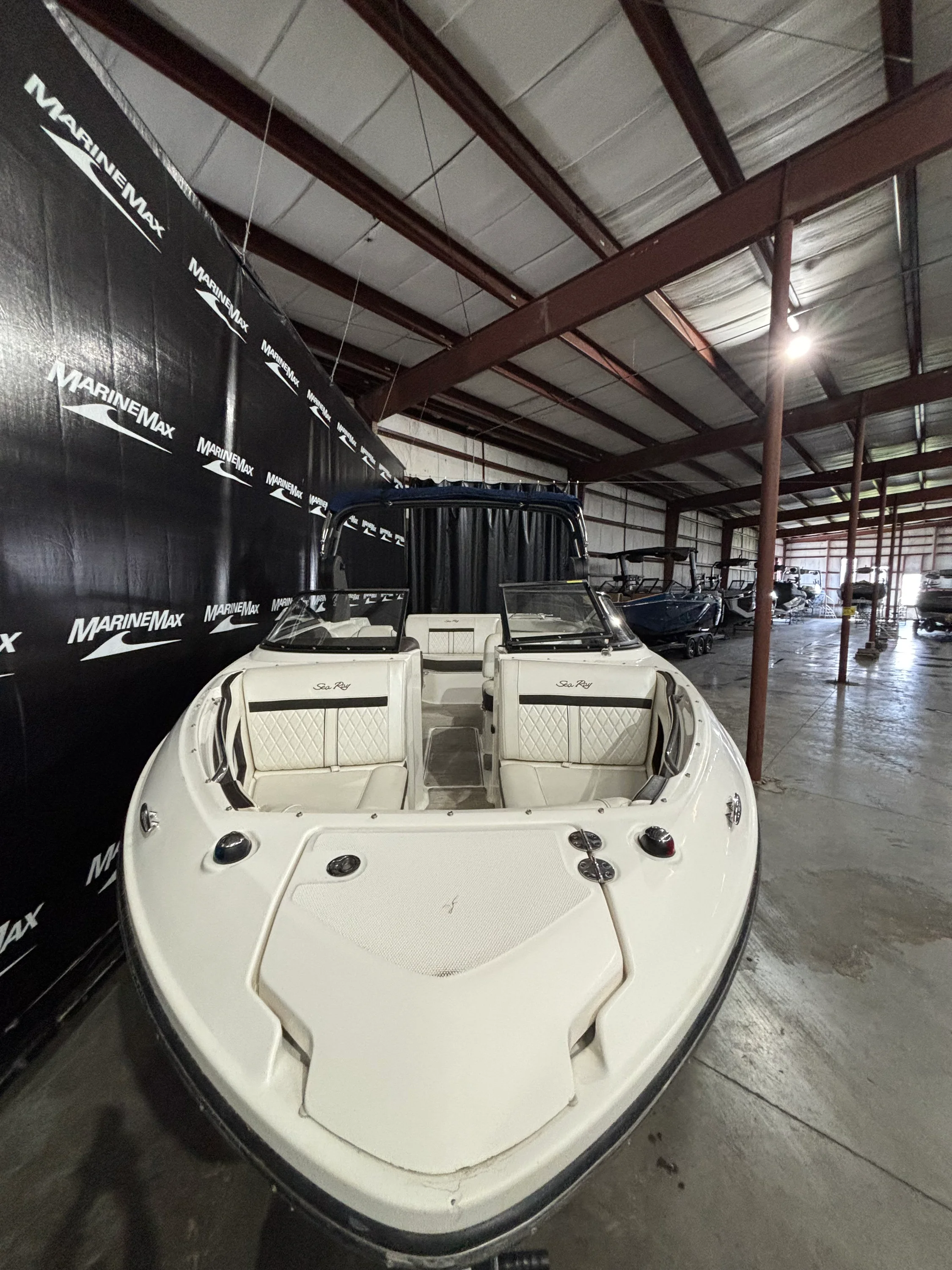 2018 Sea Ray 230 SLX Image Thumbnail #2