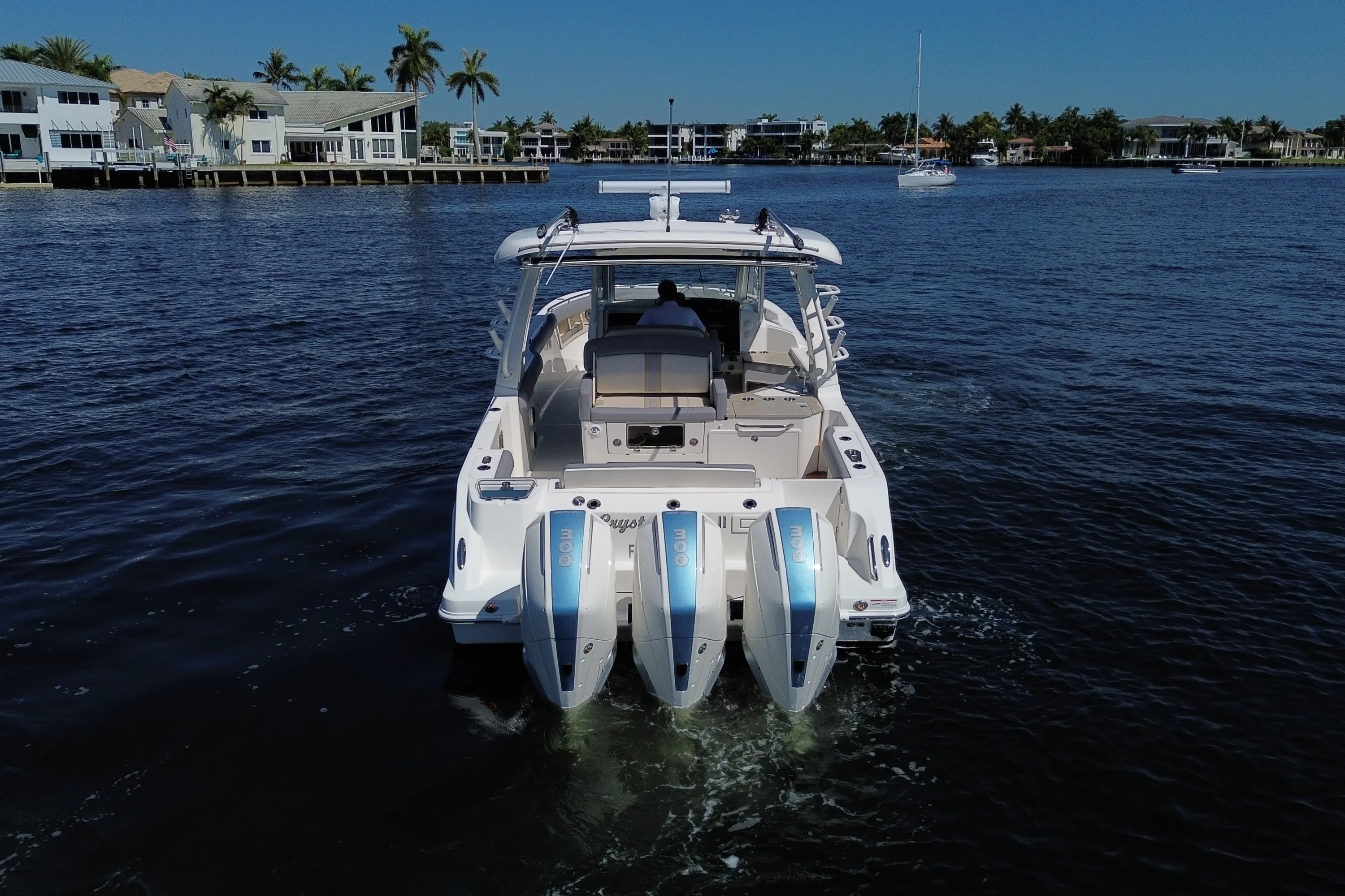 2024 Boston Whaler 350 REALM Image Thumbnail #5