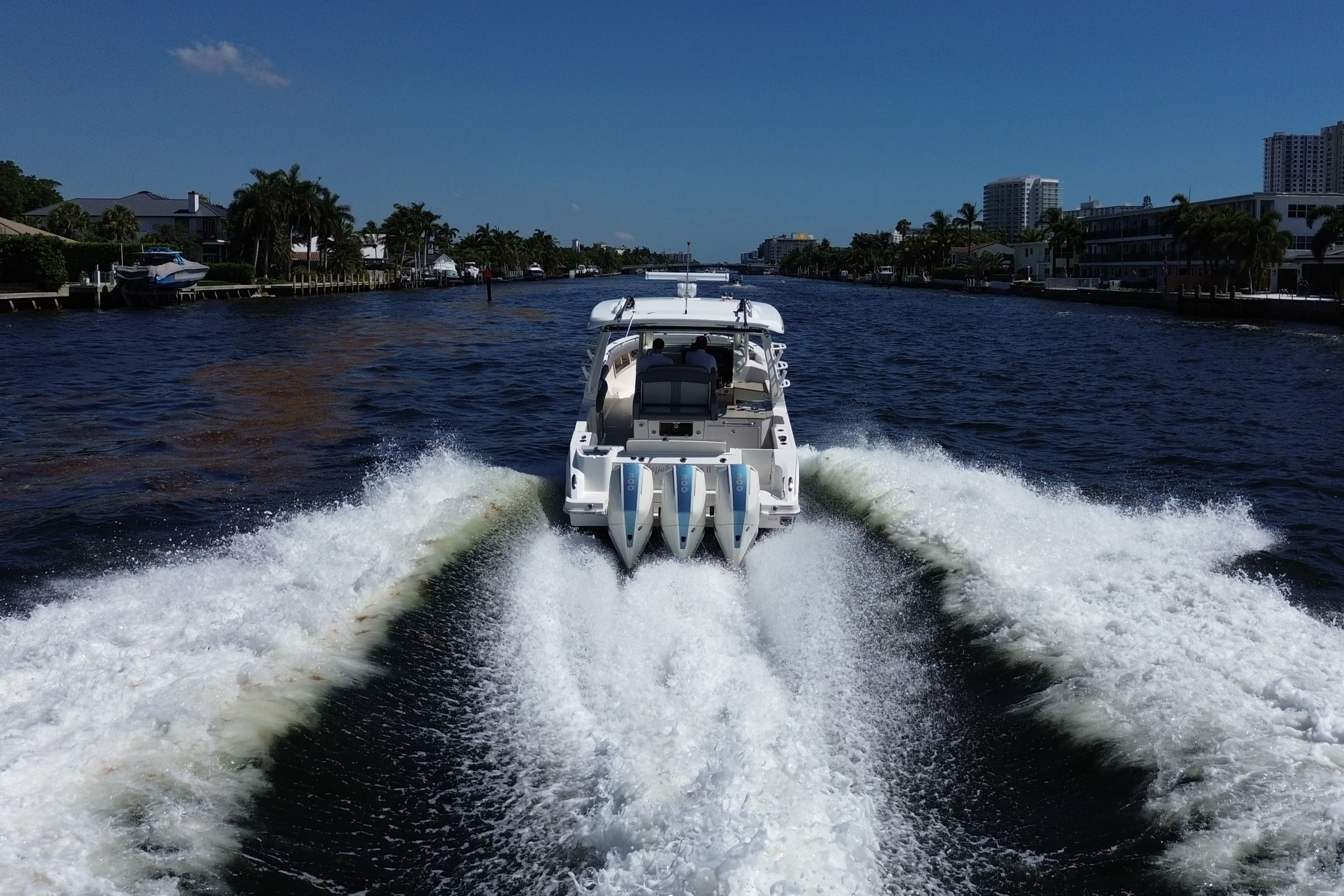 2024 Boston Whaler 350 REALM Image Thumbnail #18