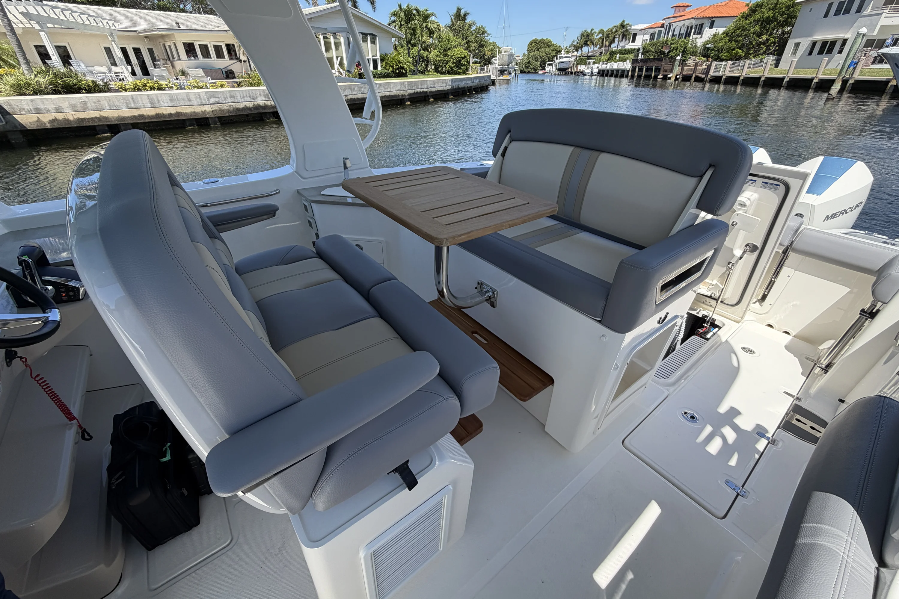 2024 Boston Whaler 350 REALM Image Thumbnail #48