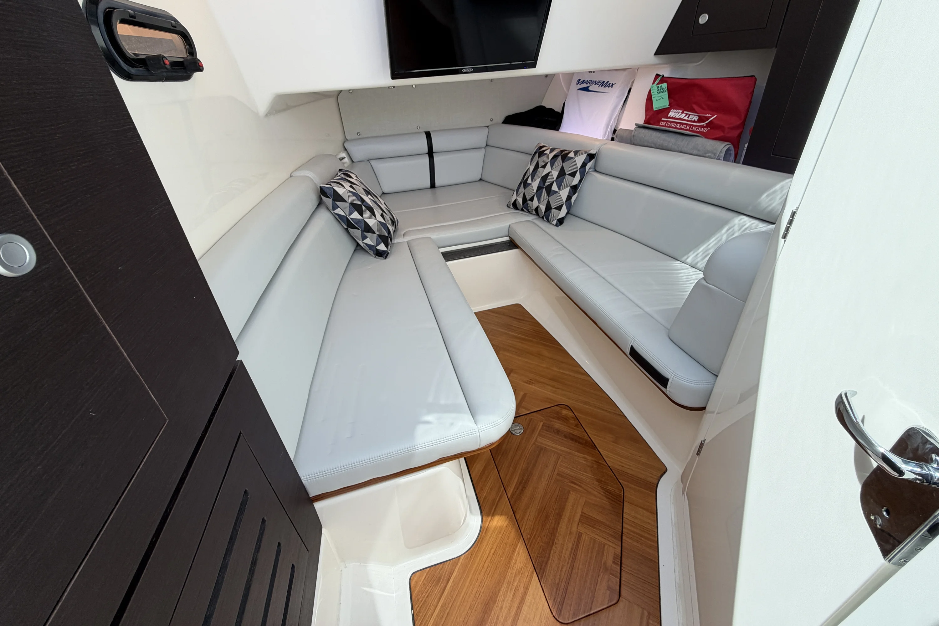 2024 Boston Whaler 350 REALM Image Thumbnail #78