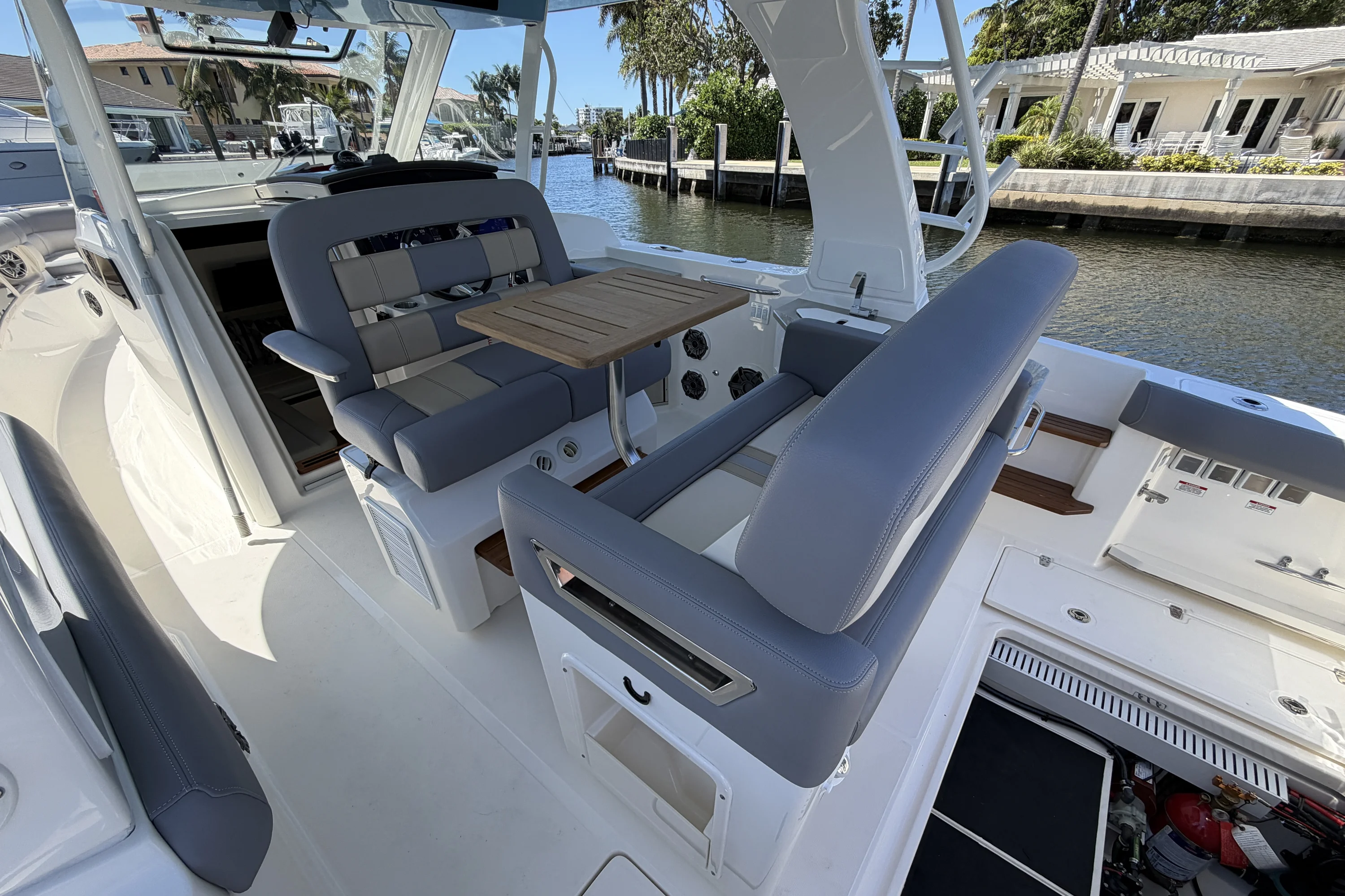 2024 Boston Whaler 350 REALM Image Thumbnail #49
