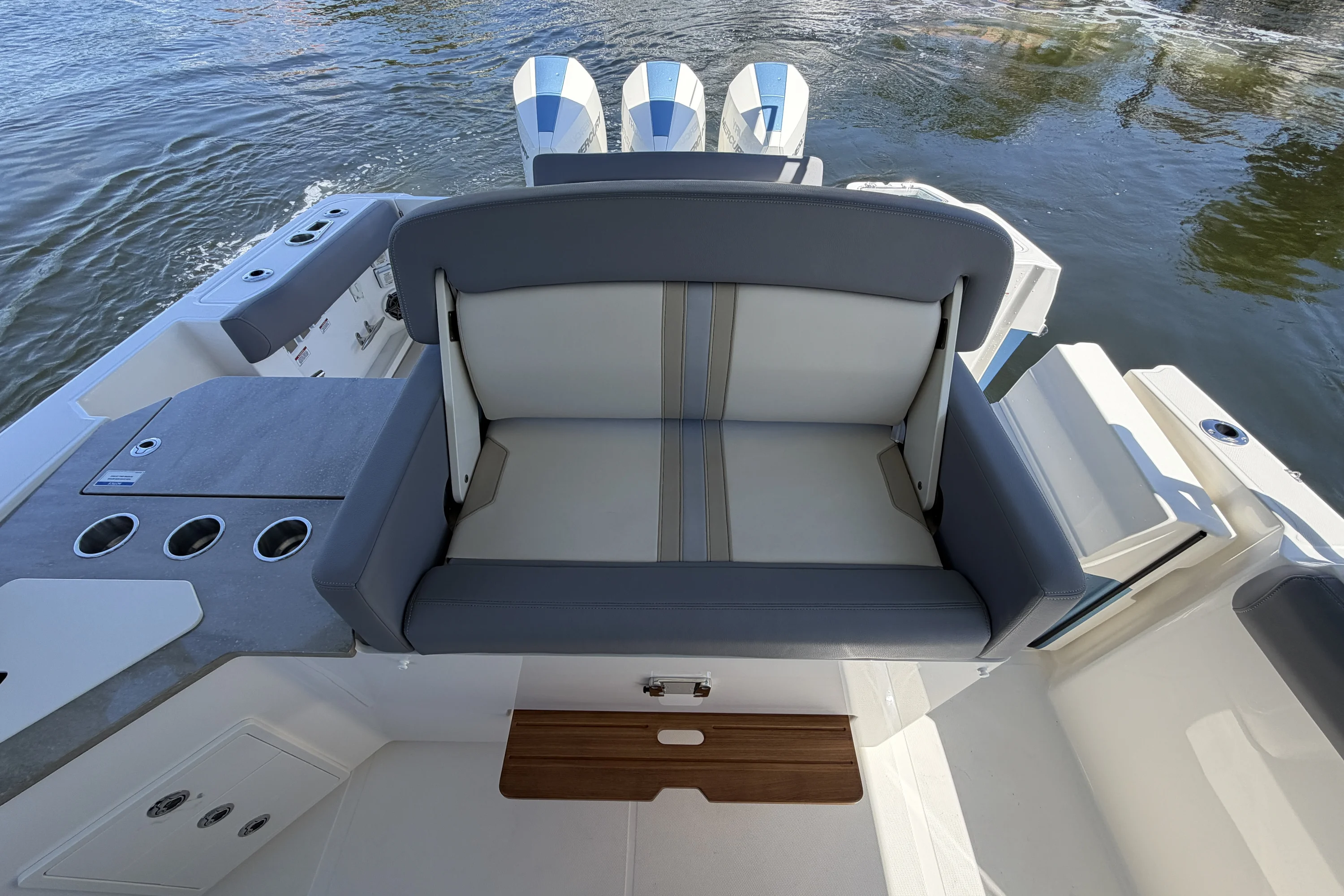 2024 Boston Whaler 350 REALM Image Thumbnail #46