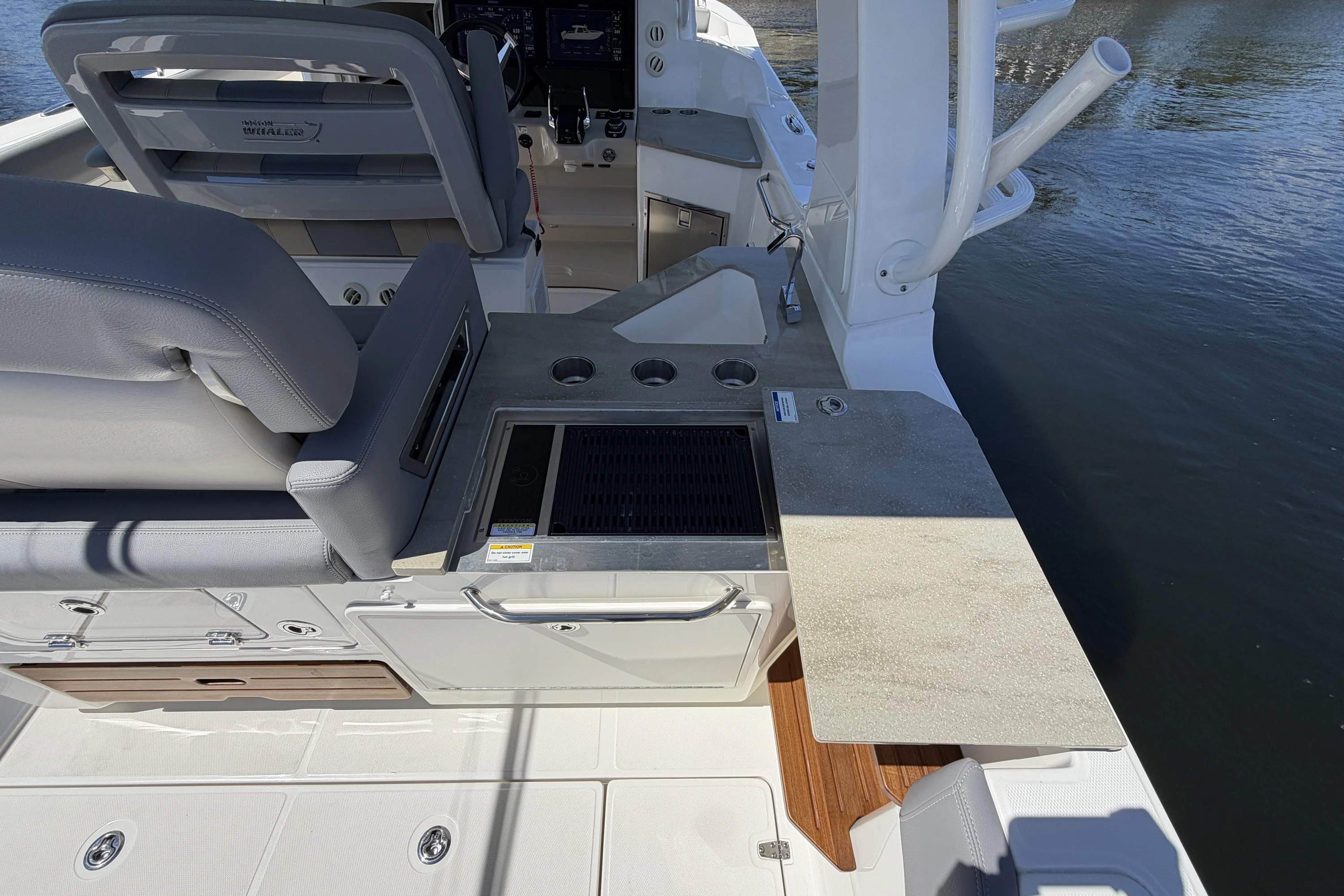 2024 Boston Whaler 350 REALM Image Thumbnail #39