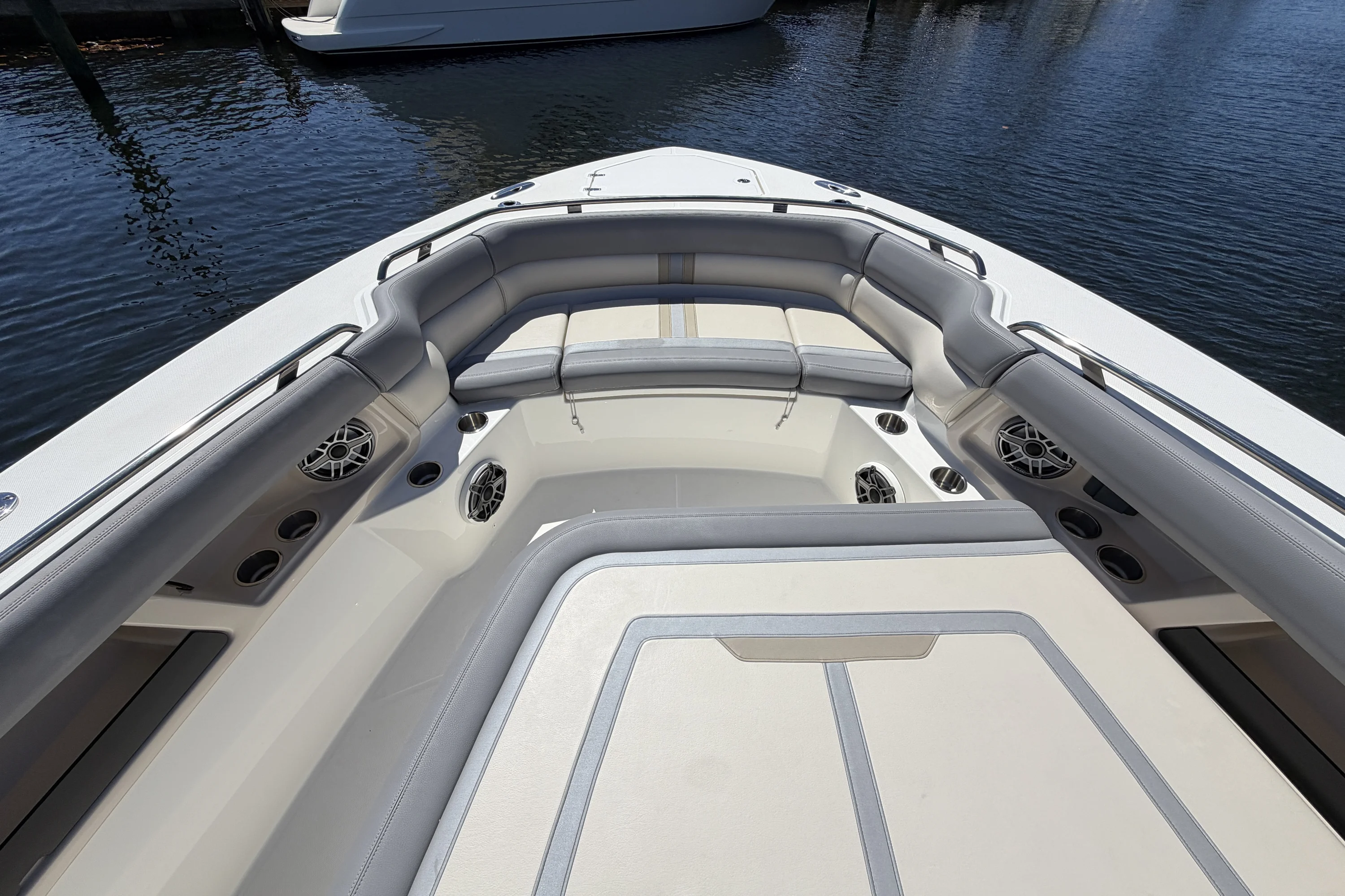 2024 Boston Whaler 350 REALM Image Thumbnail #68