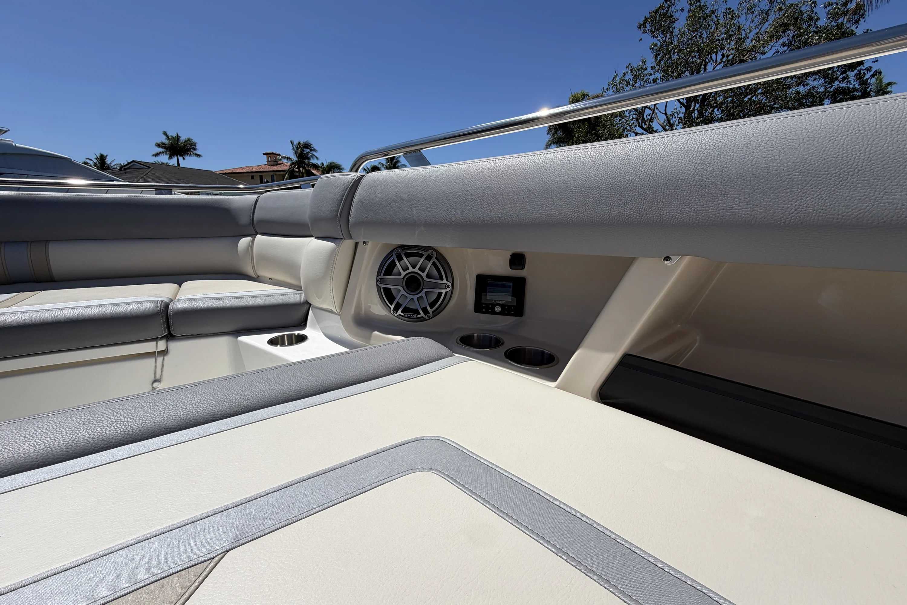 2024 Boston Whaler 350 REALM Image Thumbnail #69