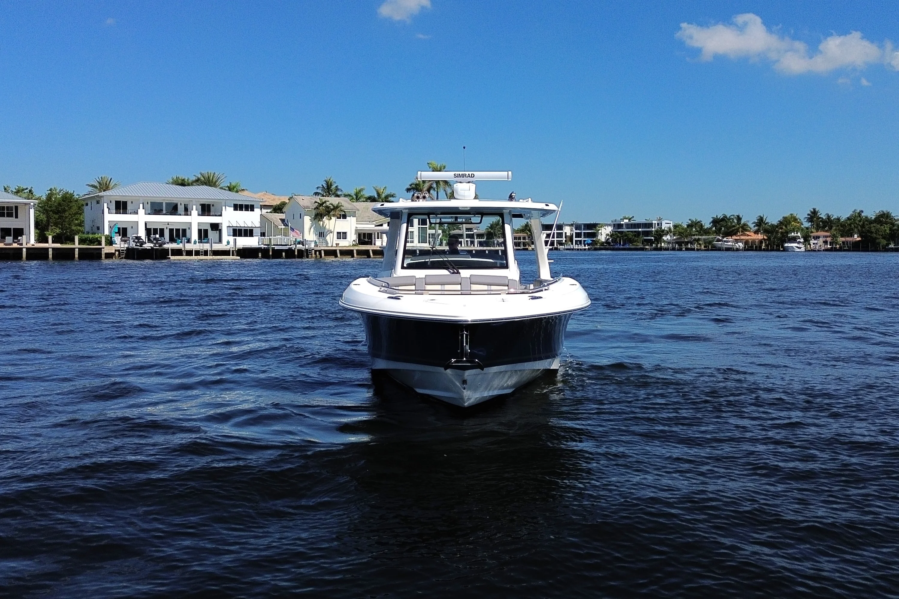 2024 Boston Whaler 350 REALM Image Thumbnail #23