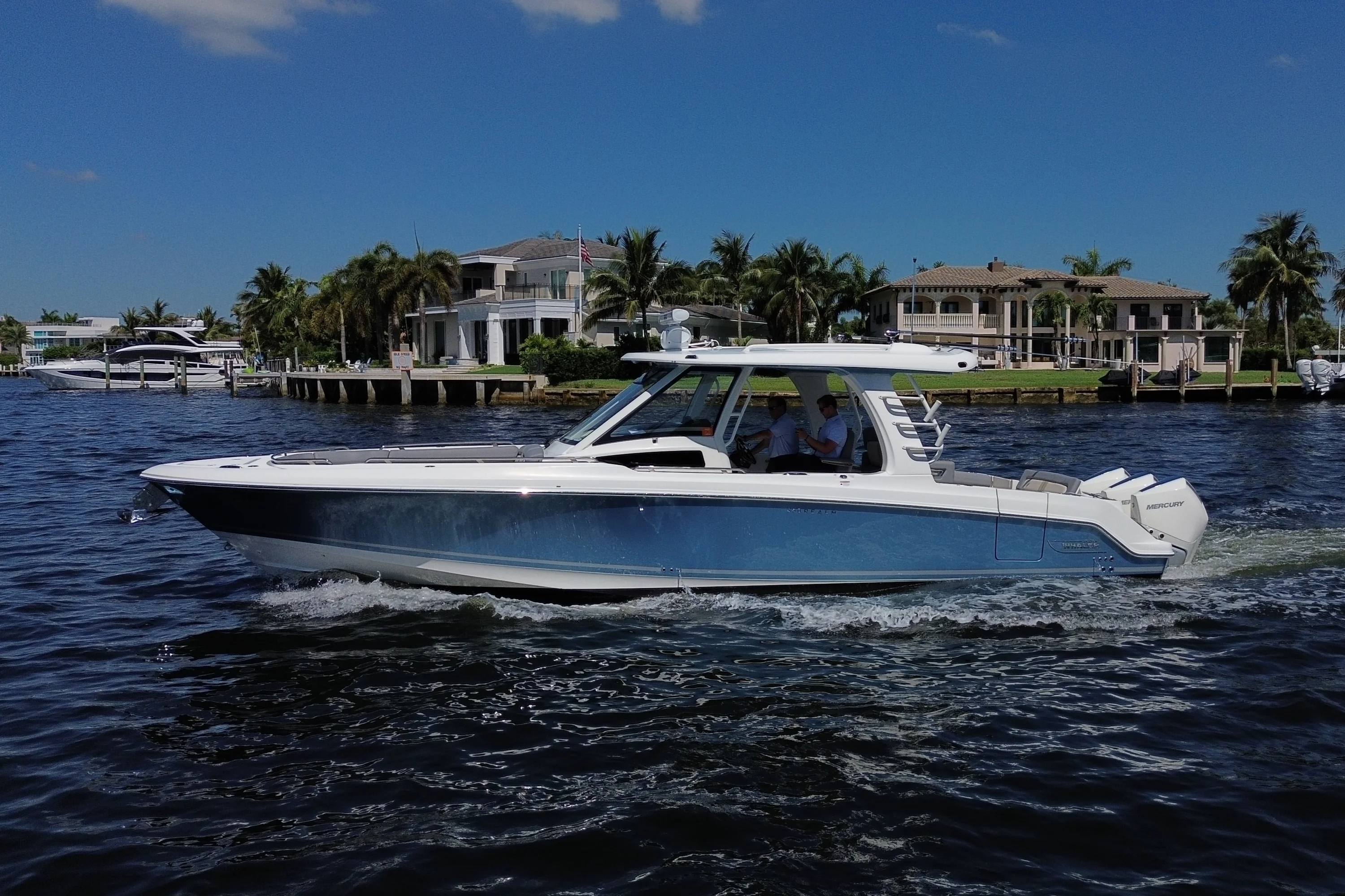 2024 Boston Whaler 350 REALM Image Thumbnail #17