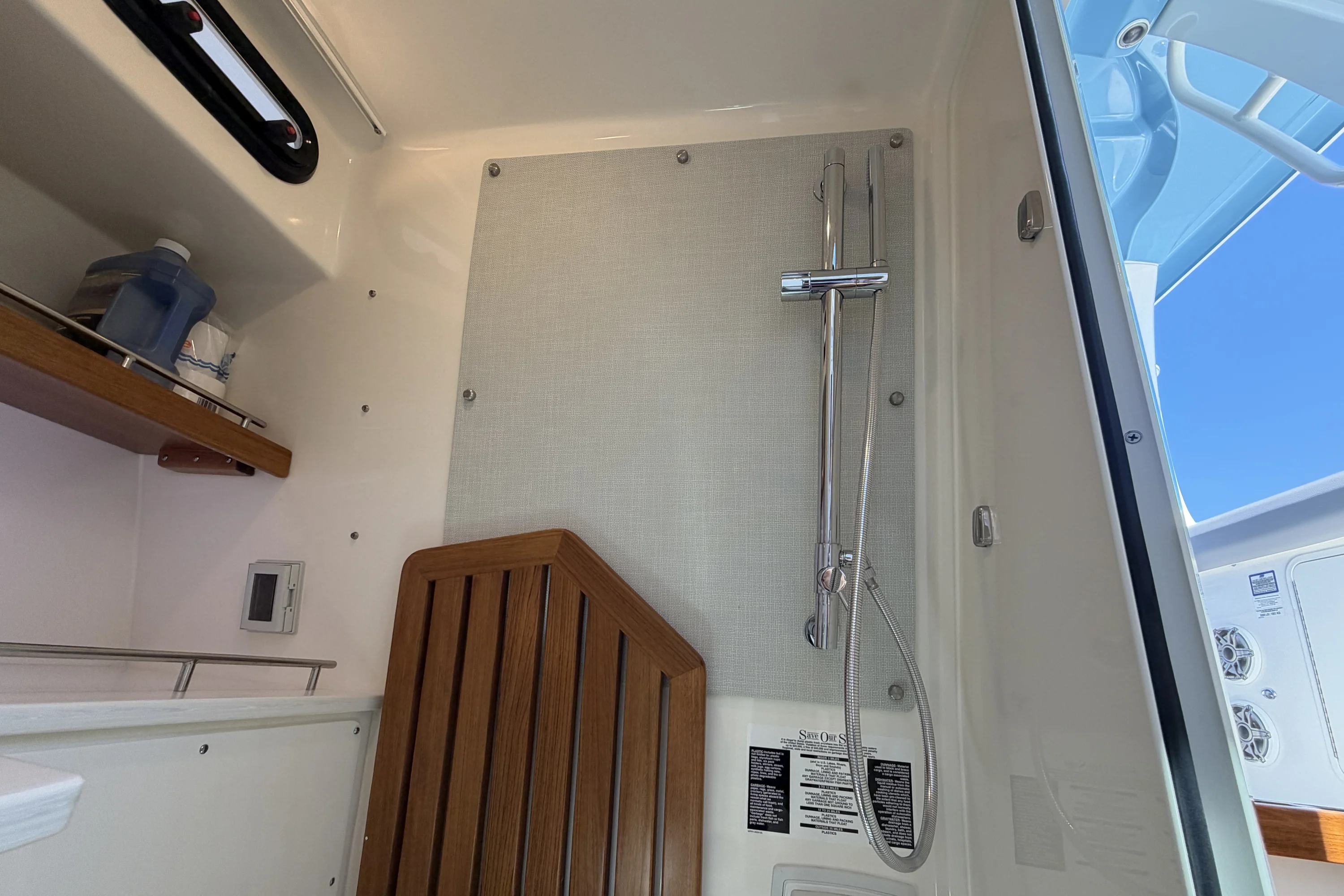 2024 Boston Whaler 350 REALM Image Thumbnail #84