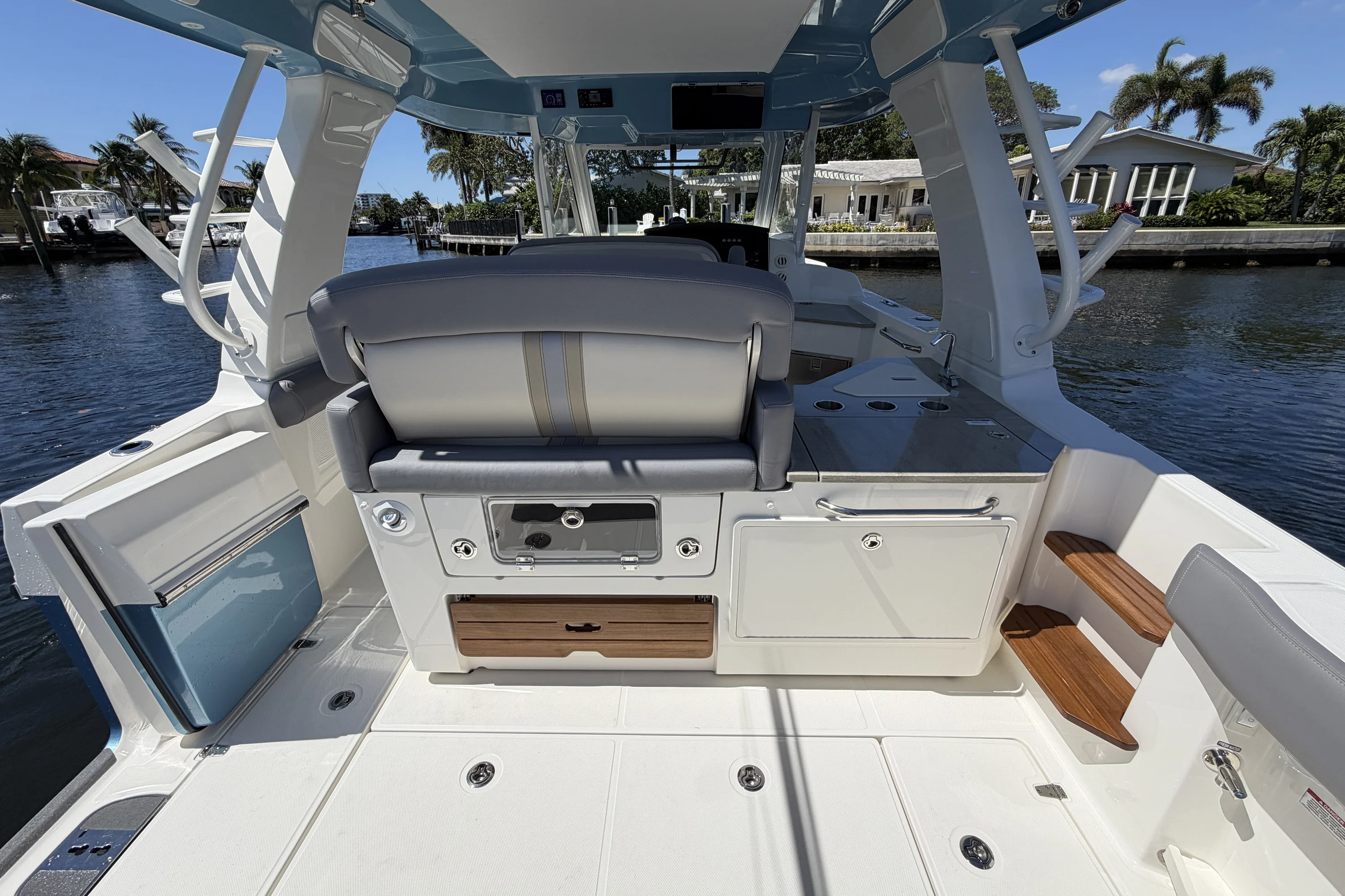 2024 Boston Whaler 350 REALM Image Thumbnail #37