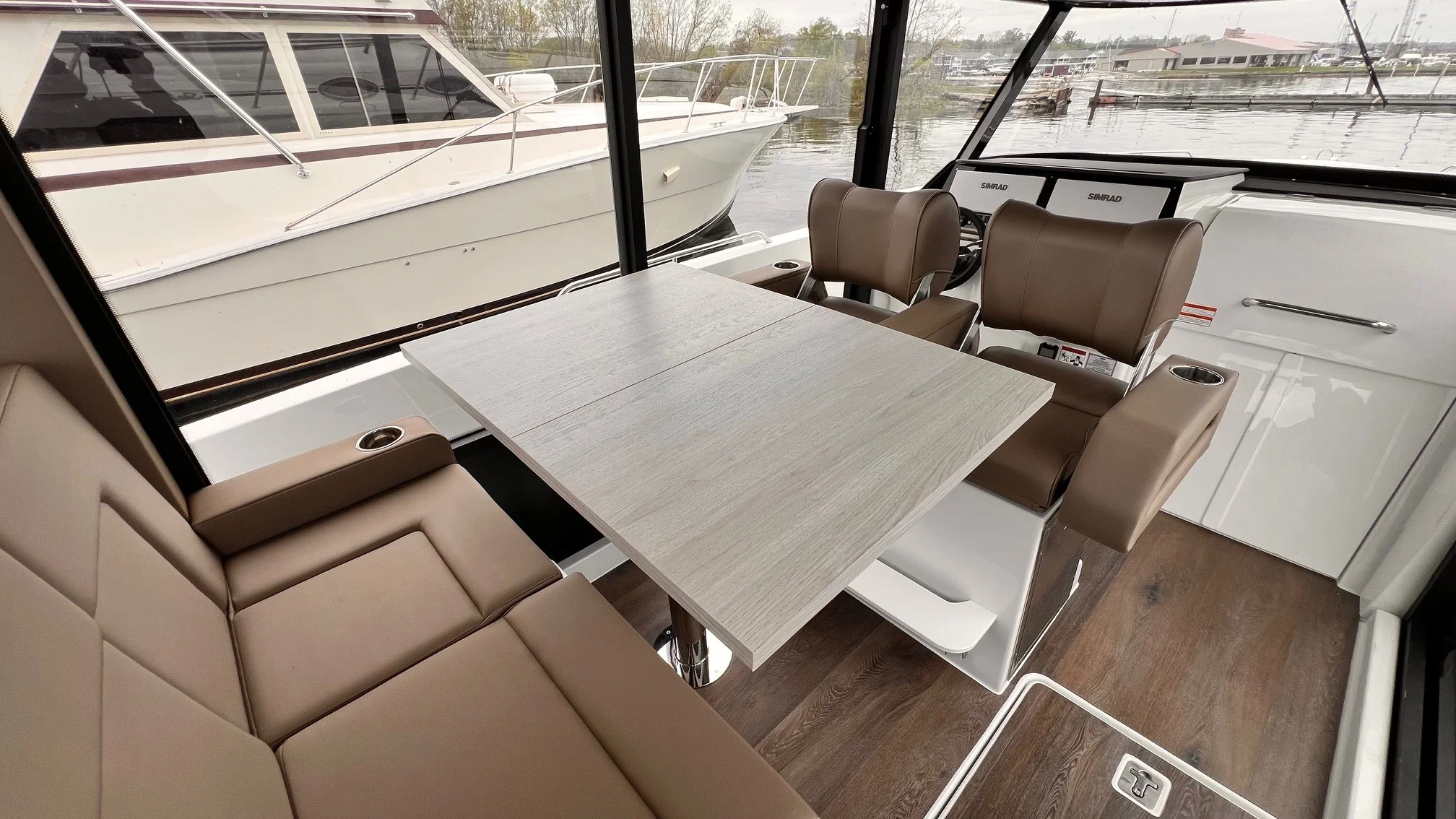 2026 Cruisers Yachts 38 VTR EC Image Thumbnail #14