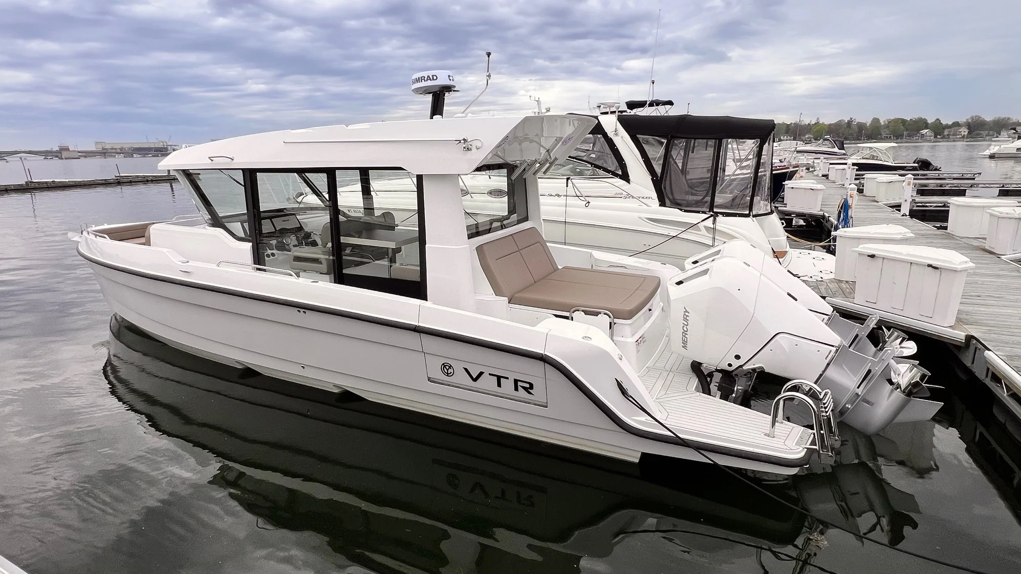 2026 Cruisers Yachts 38 VTR EC Image Thumbnail #2
