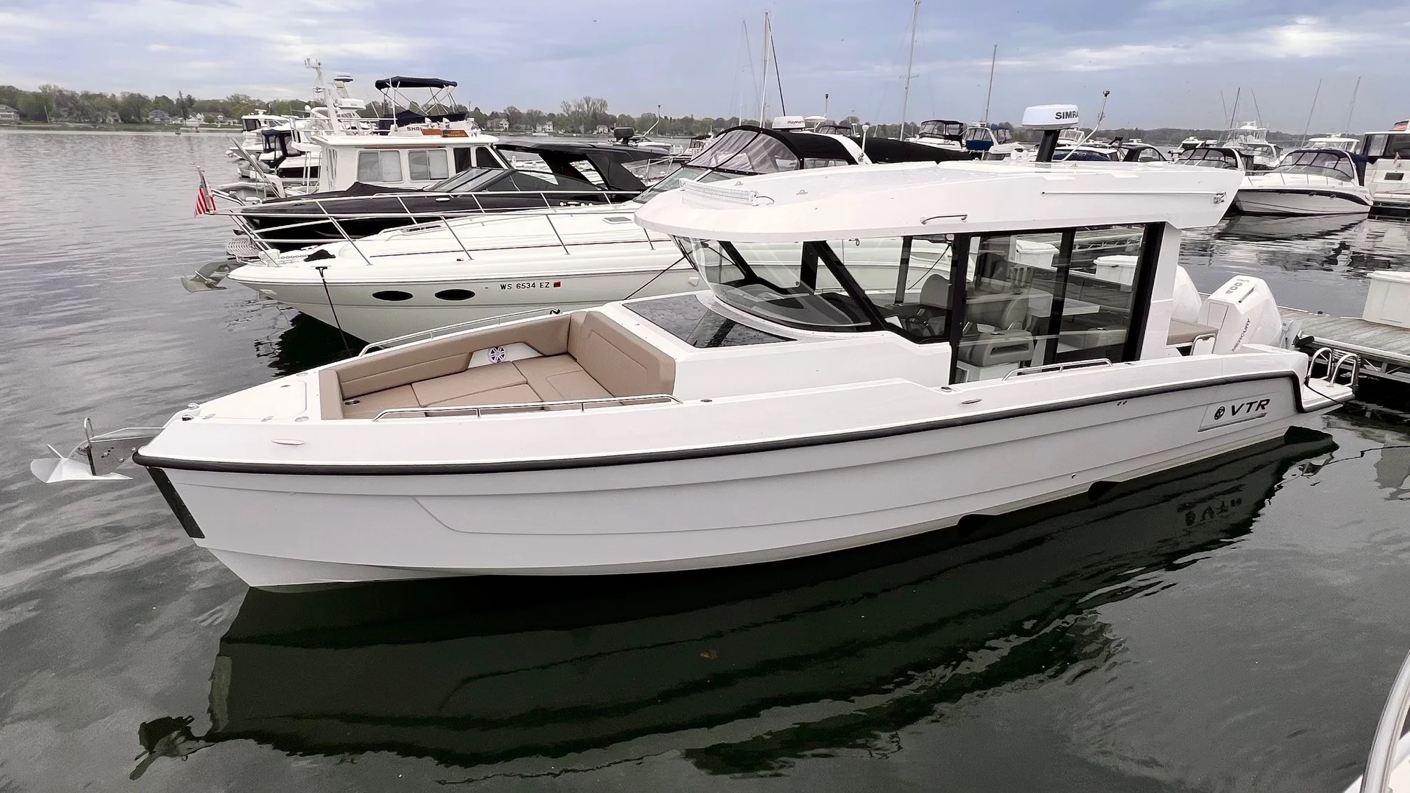 2026 Cruisers Yachts 38 VTR EC Image Thumbnail #0