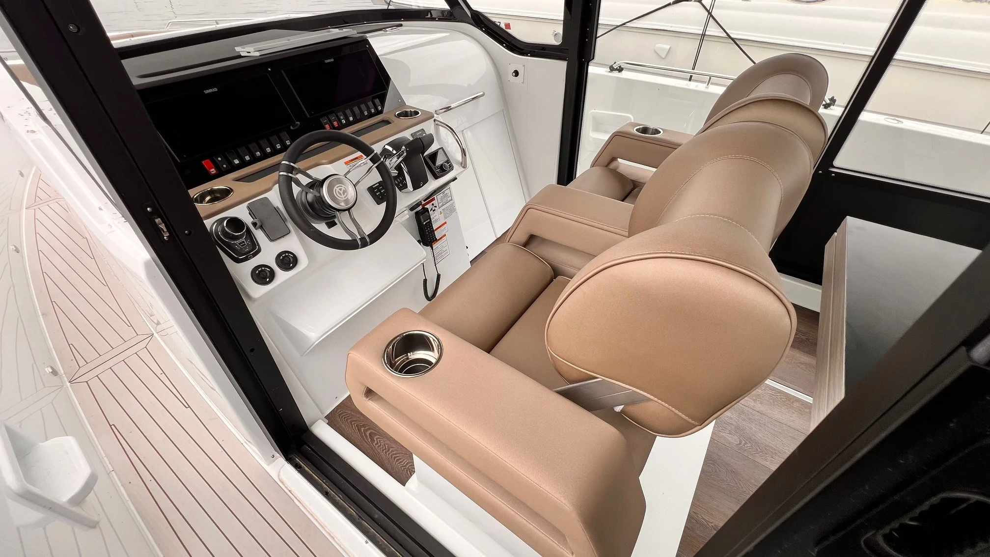 2026 Cruisers Yachts 38 VTR EC Image Thumbnail #33