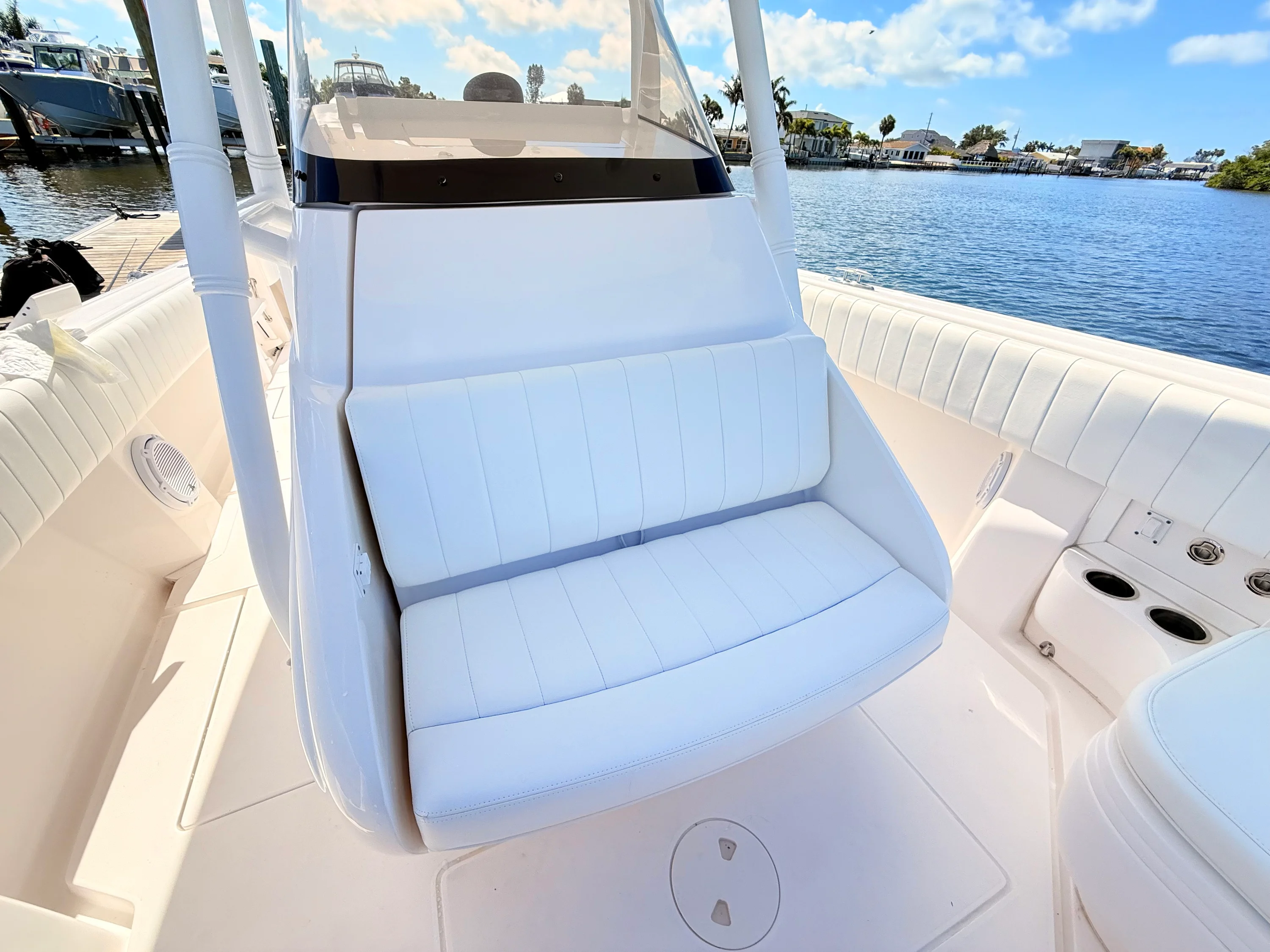 2020 Intrepid 327CC Image Thumbnail #75