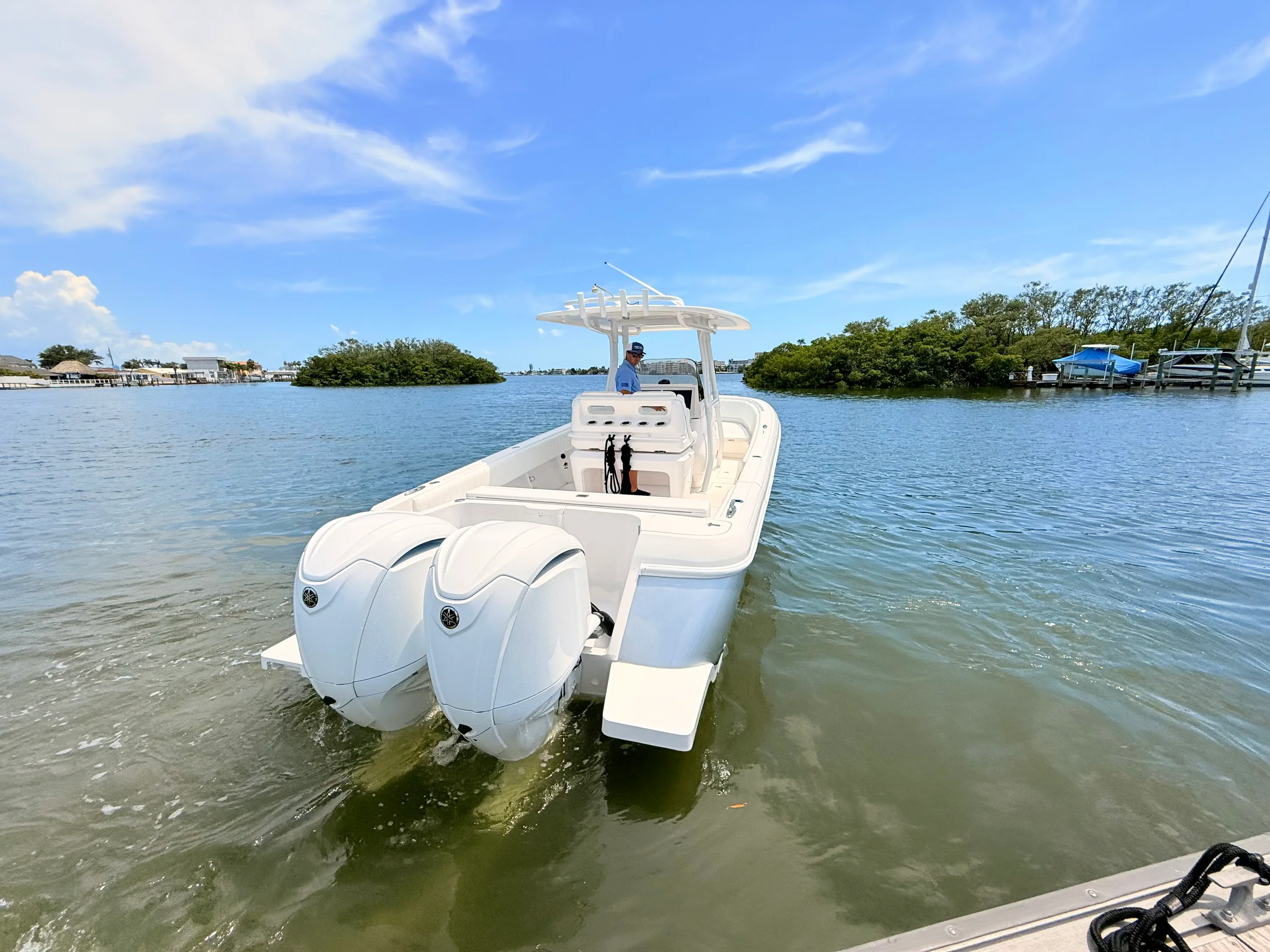 2020 Intrepid 327CC Image Thumbnail #5