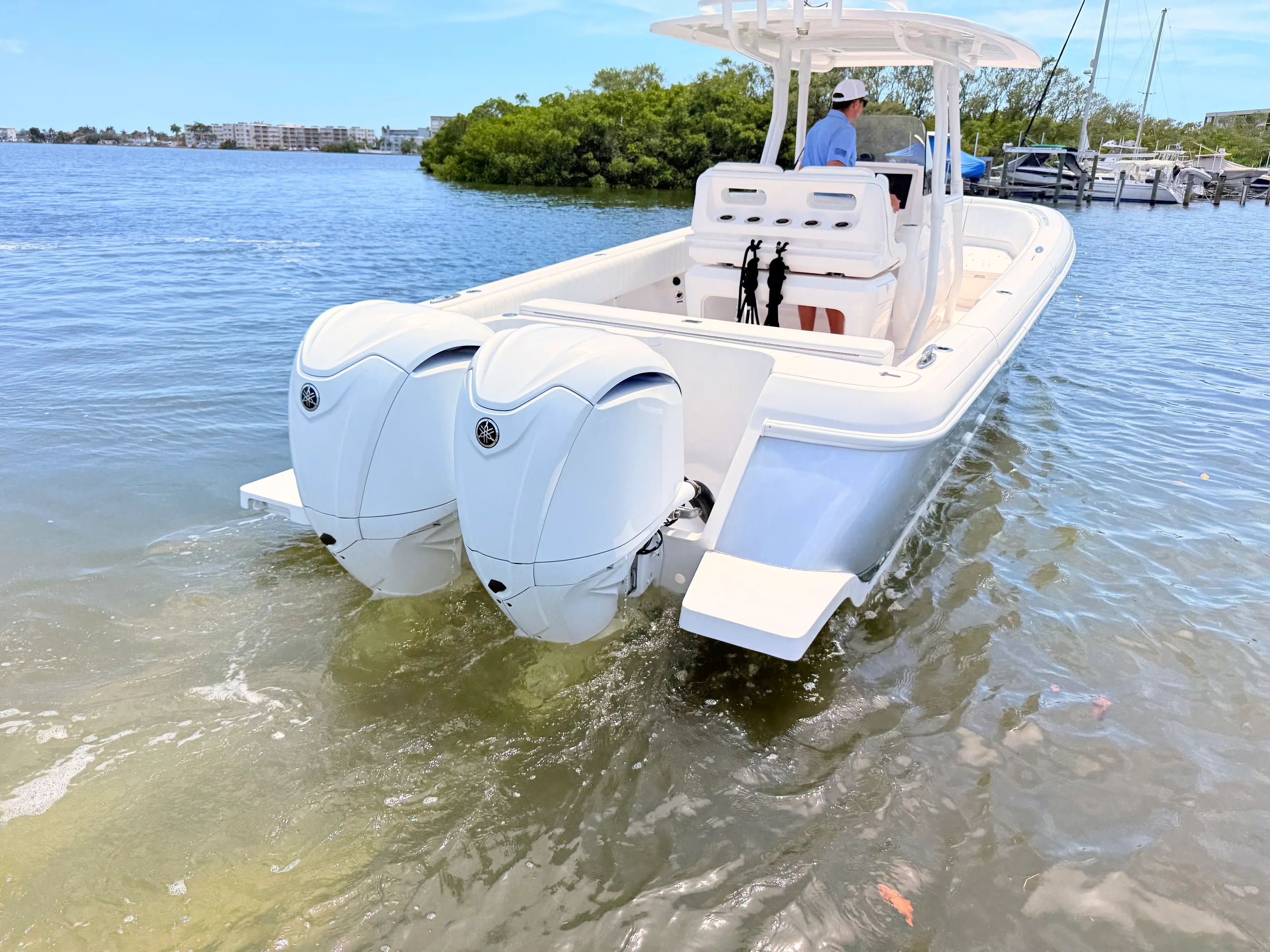 2020 Intrepid 327CC Image Thumbnail #25