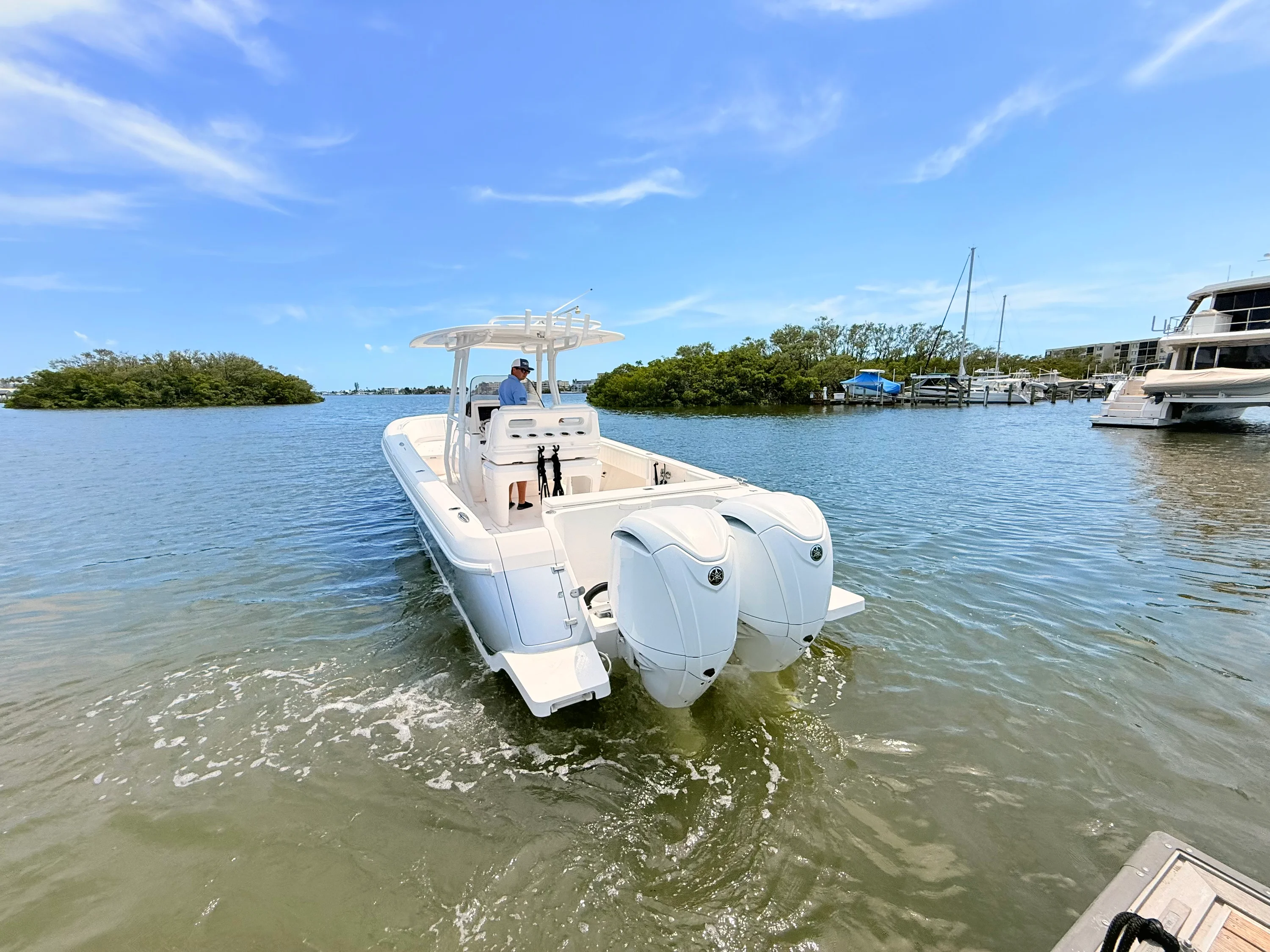 2020 Intrepid 327CC Image Thumbnail #7