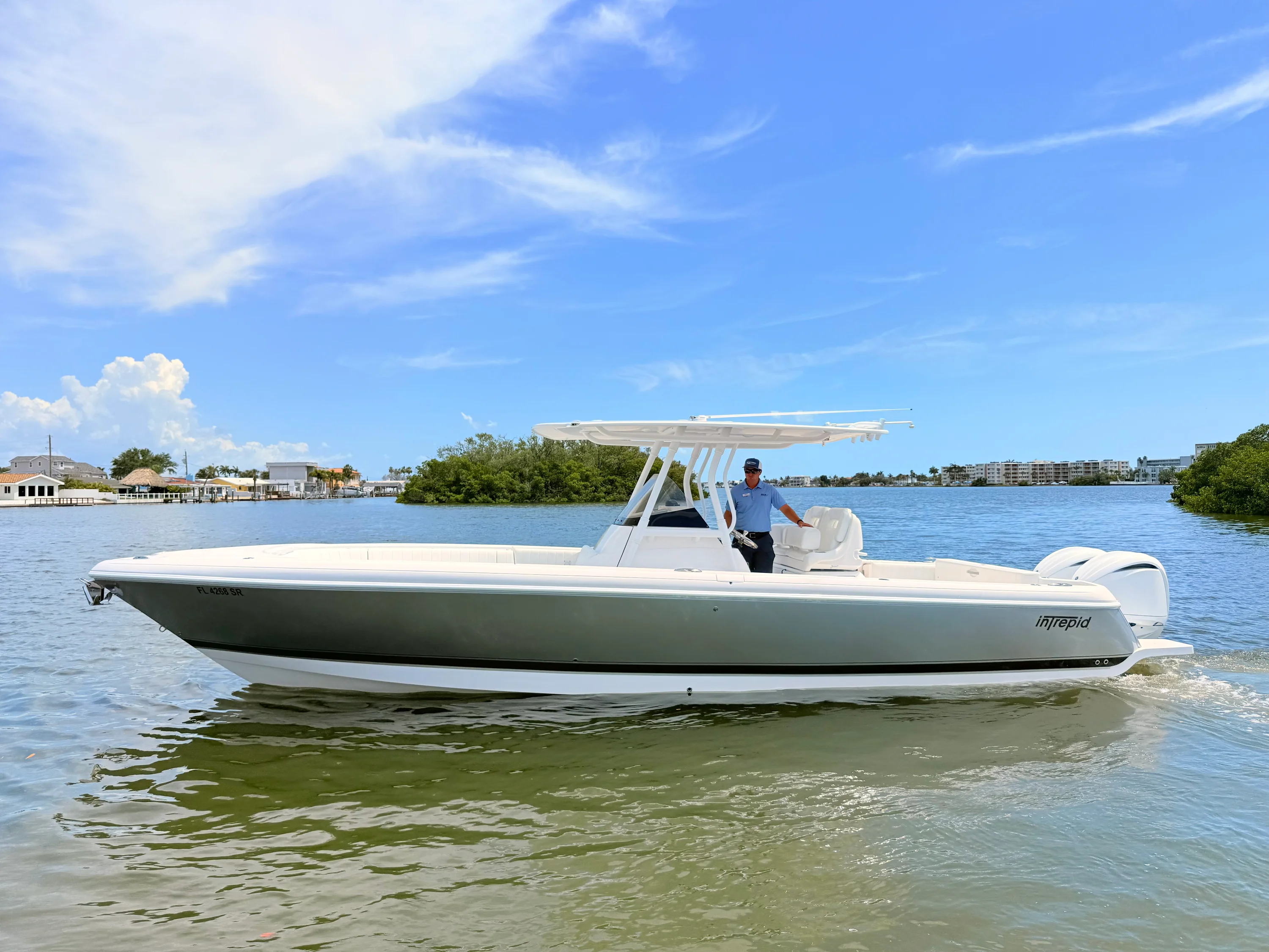 2020 Intrepid 327CC Image Thumbnail #15