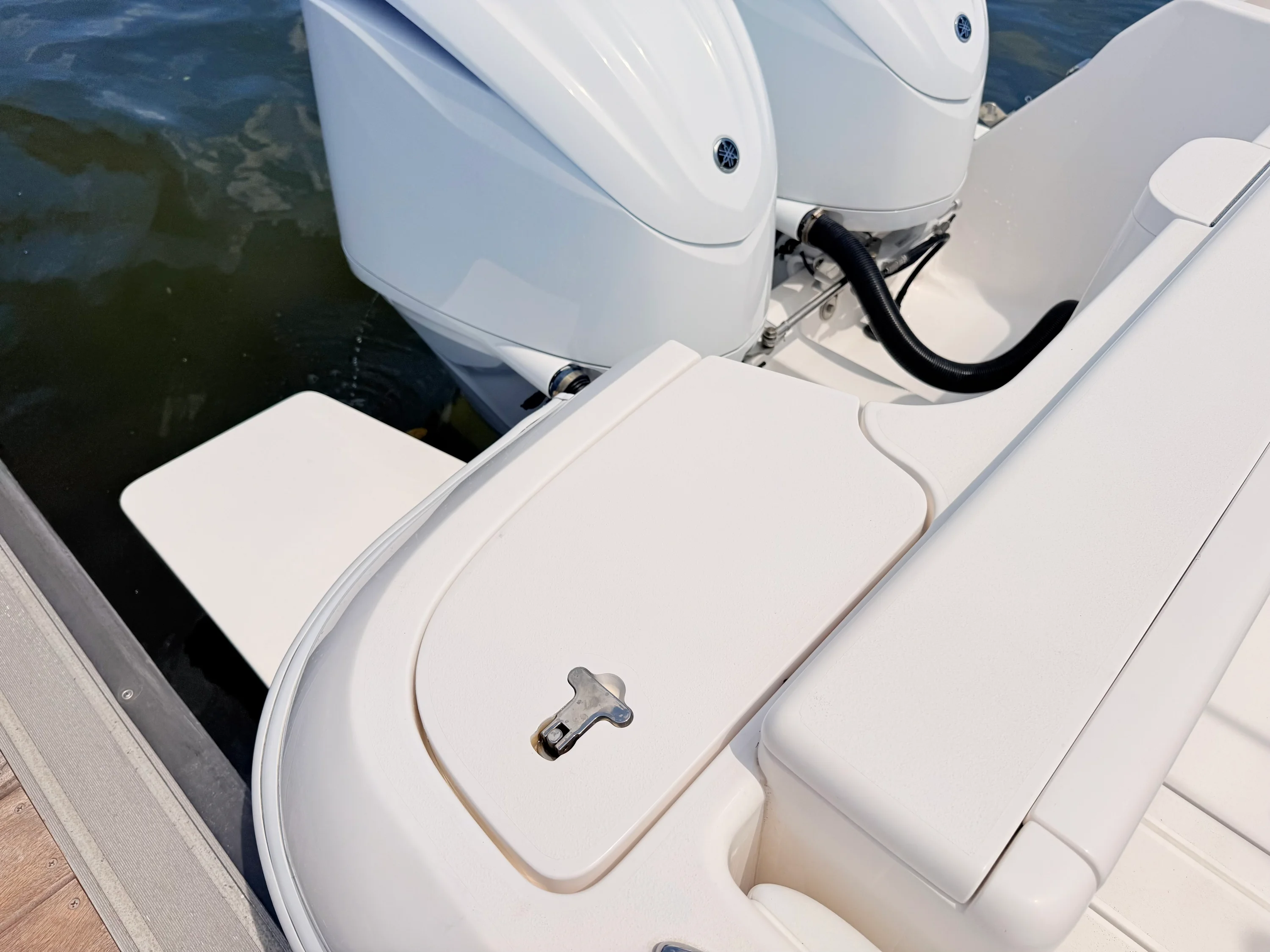 2020 Intrepid 327CC Image Thumbnail #36