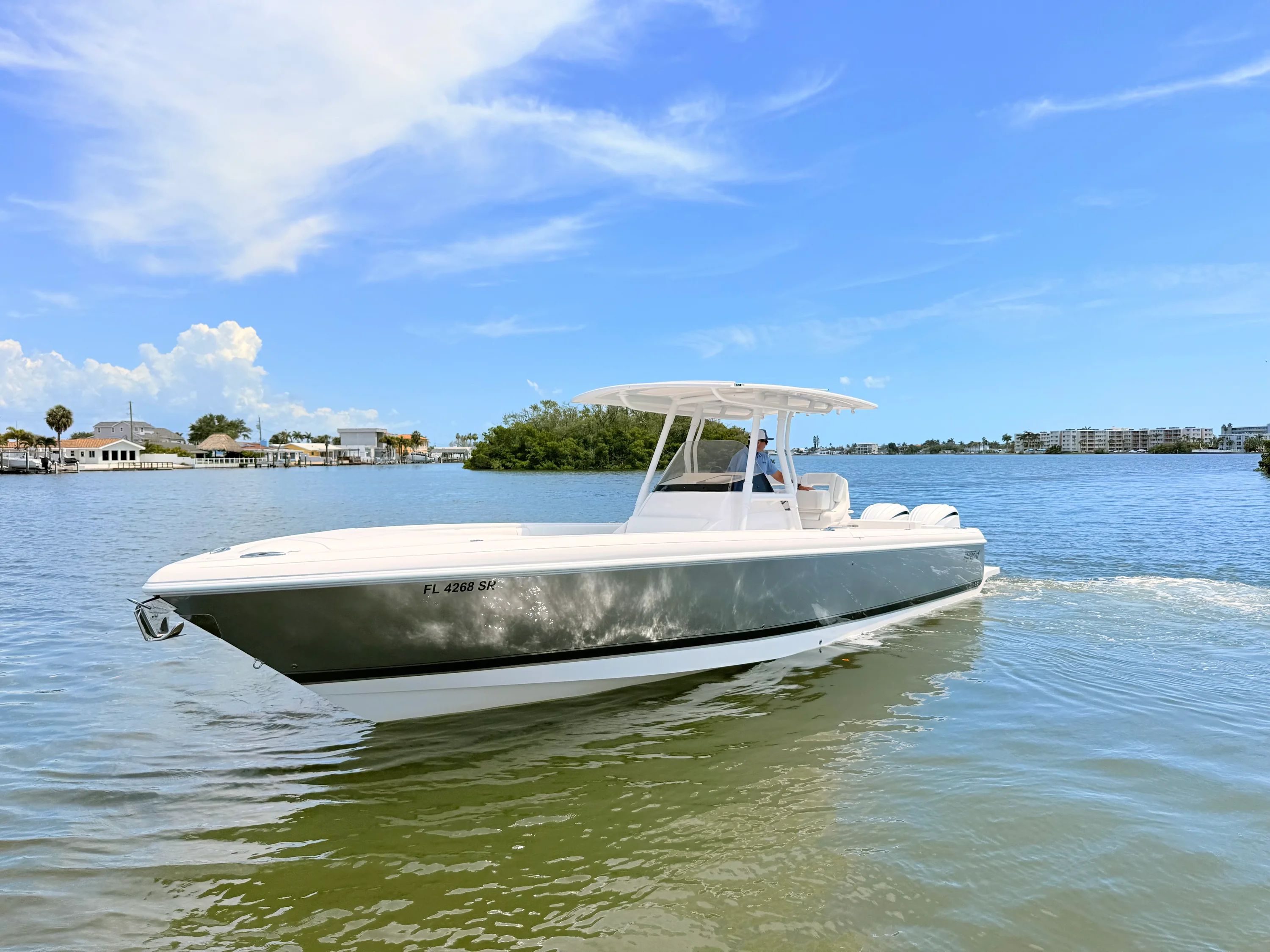 2020 Intrepid 327CC Image Thumbnail #18