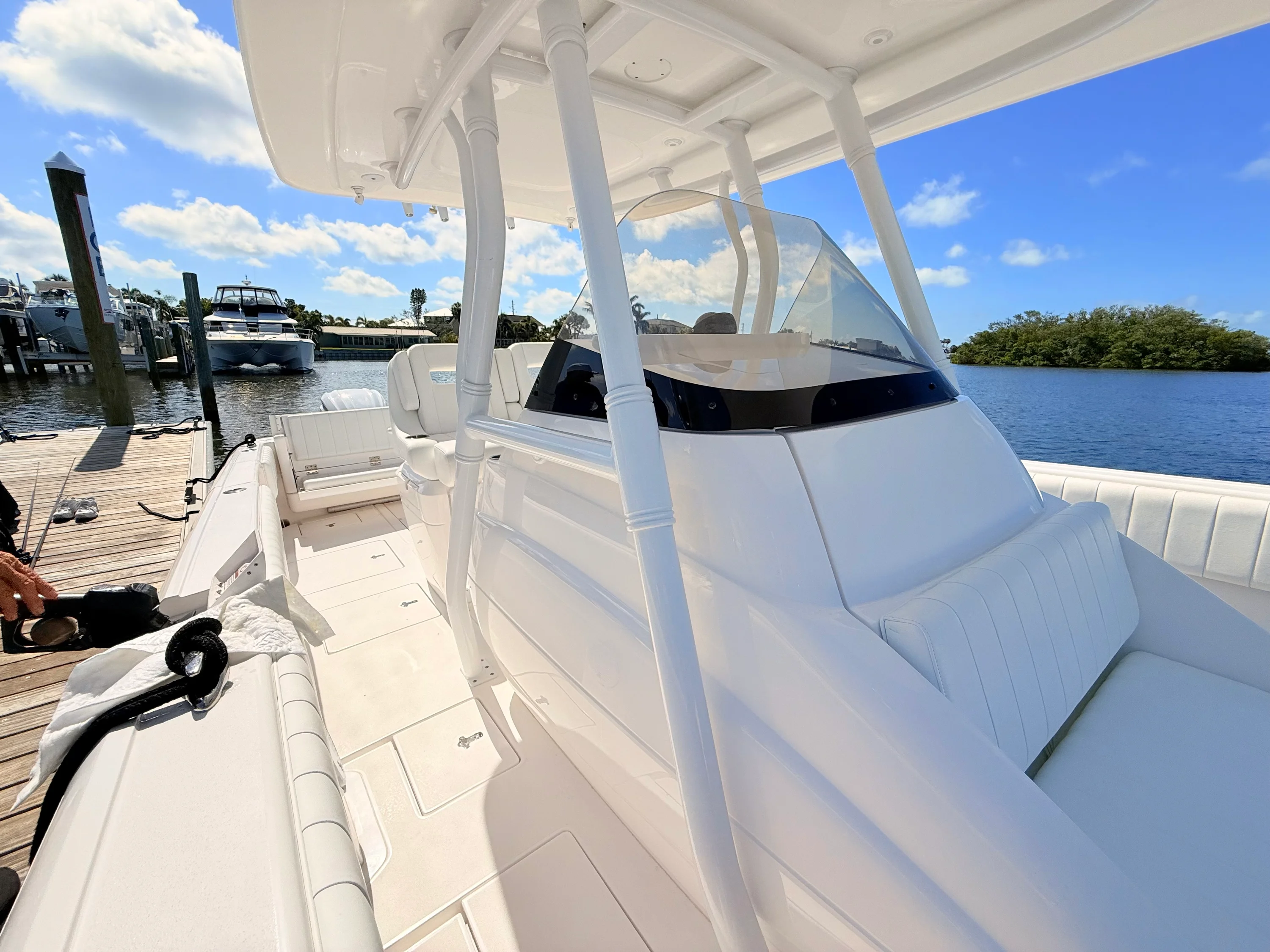 2020 Intrepid 327CC Image Thumbnail #73