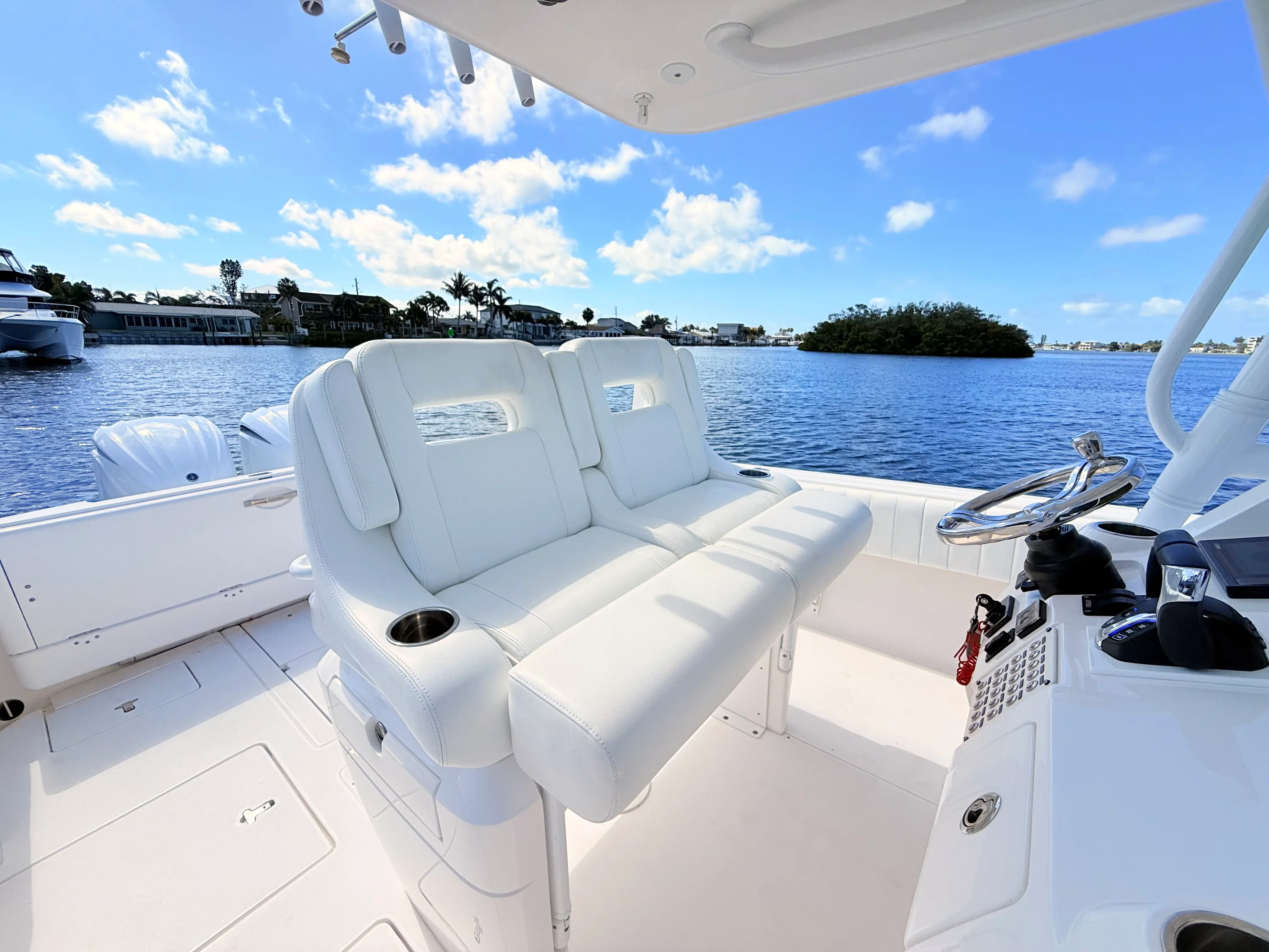 2020 Intrepid 327CC Image Thumbnail #46