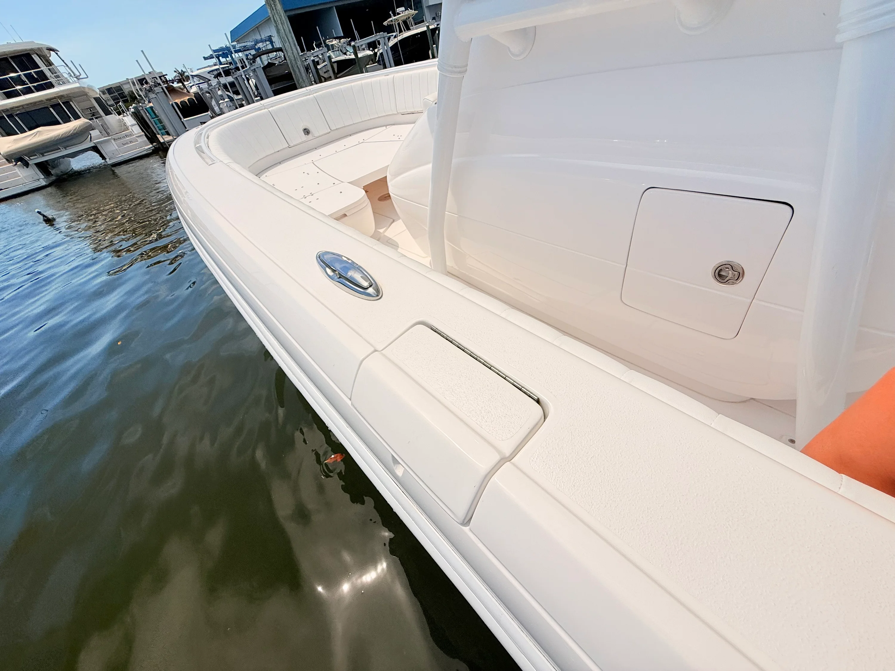 2020 Intrepid 327CC Image Thumbnail #40