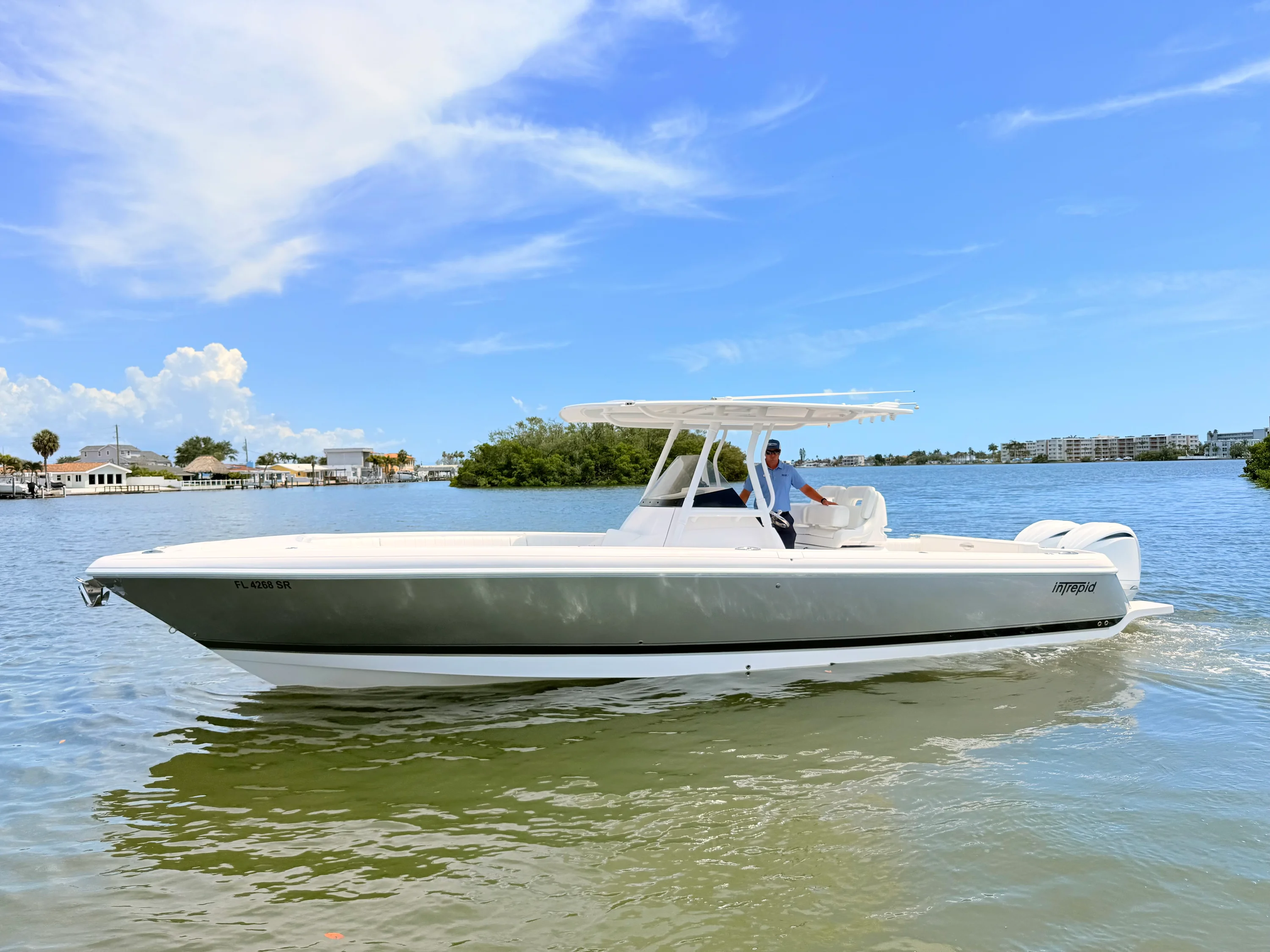 2020 Intrepid 327CC Image Thumbnail #16