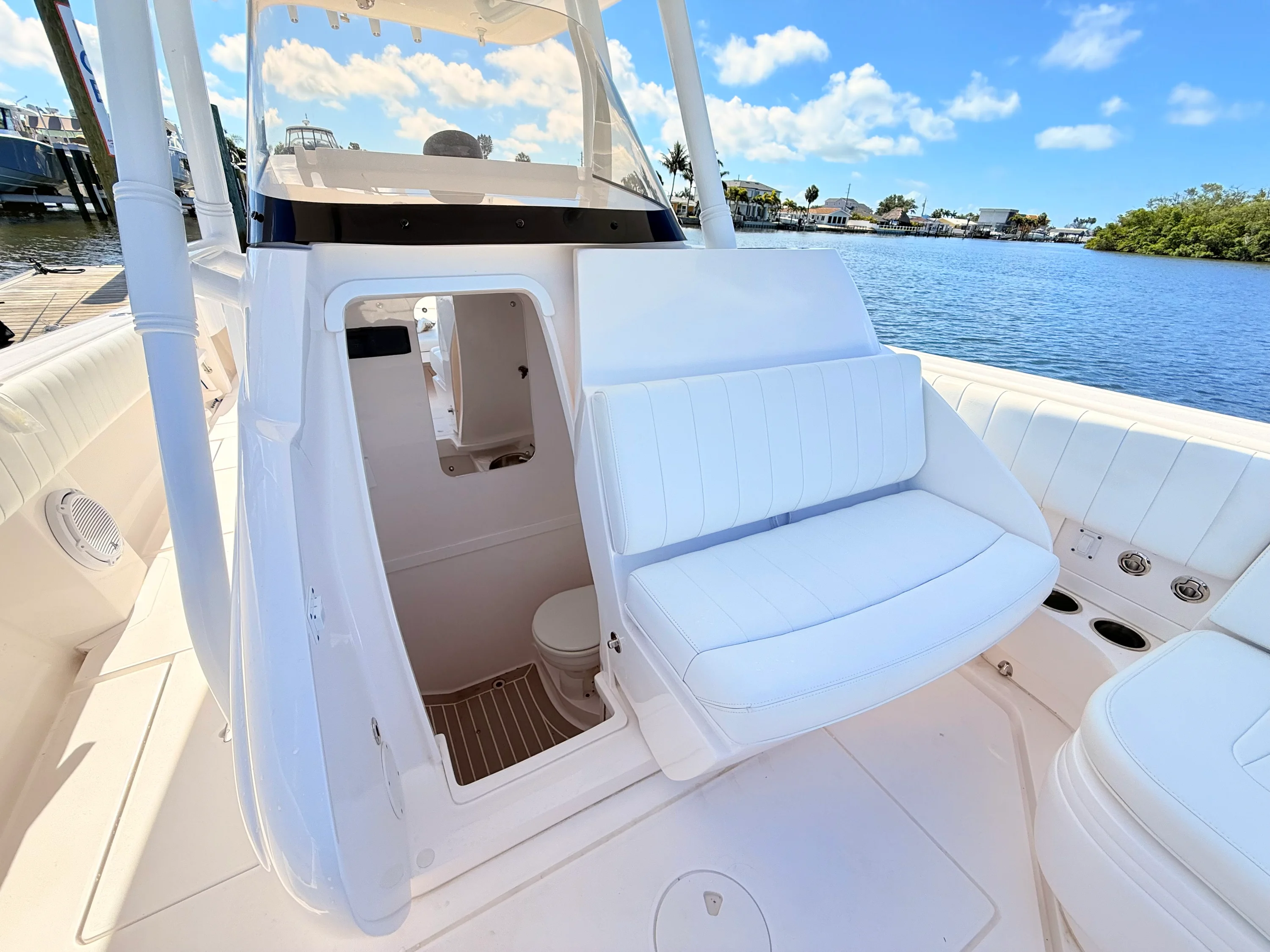 2020 Intrepid 327CC Image Thumbnail #76