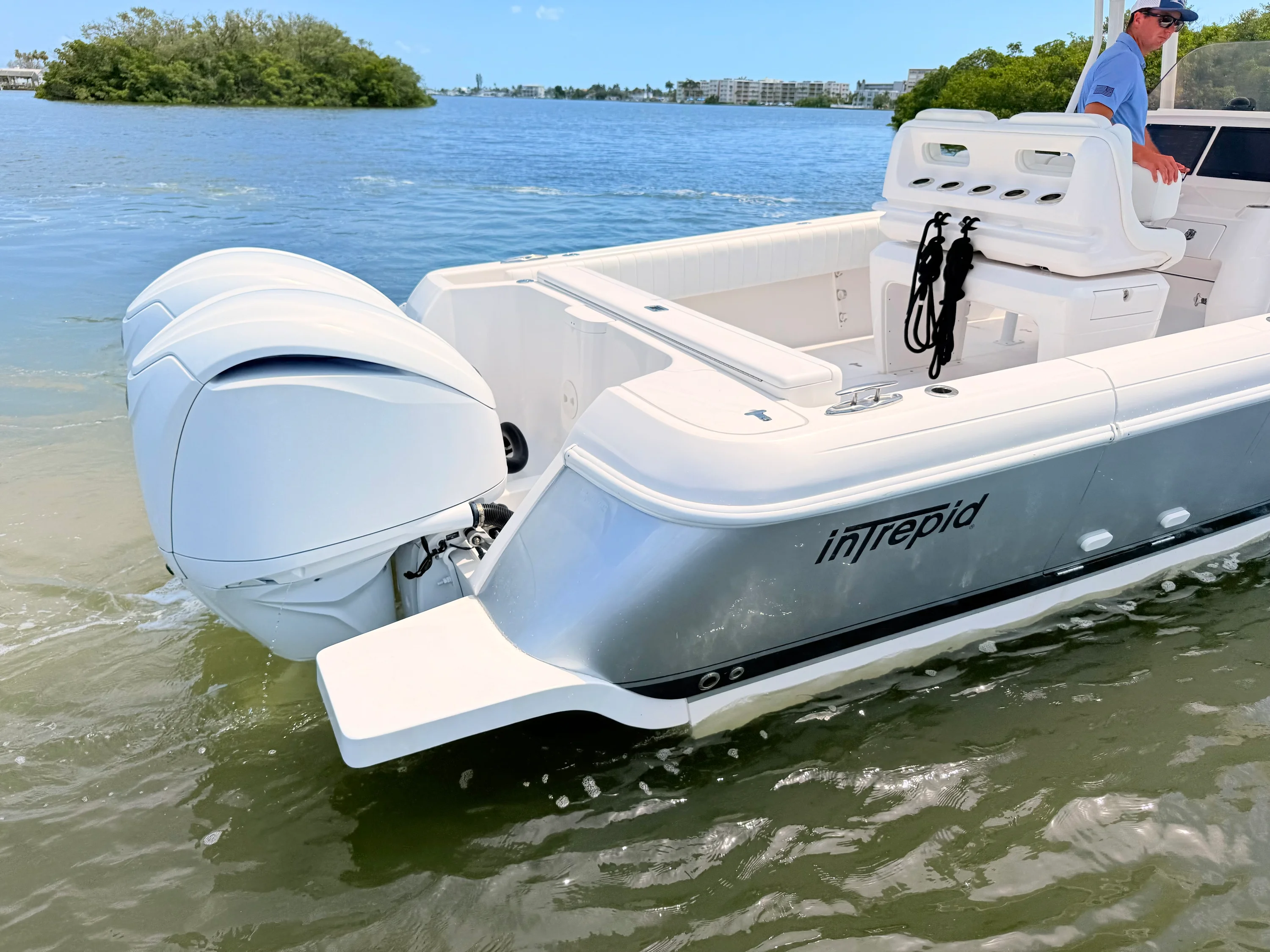 2020 Intrepid 327CC Image Thumbnail #24