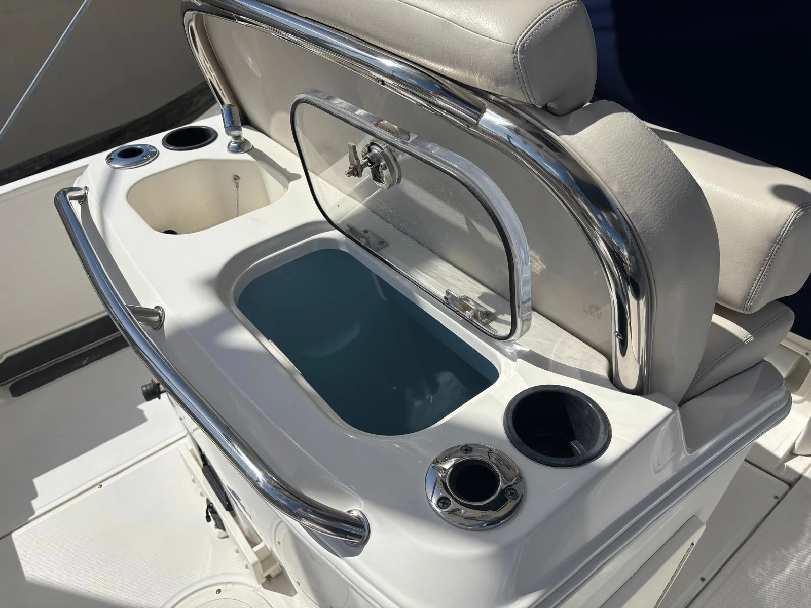 2020 Boston Whaler 270 DAUNTLESS Image Thumbnail #17