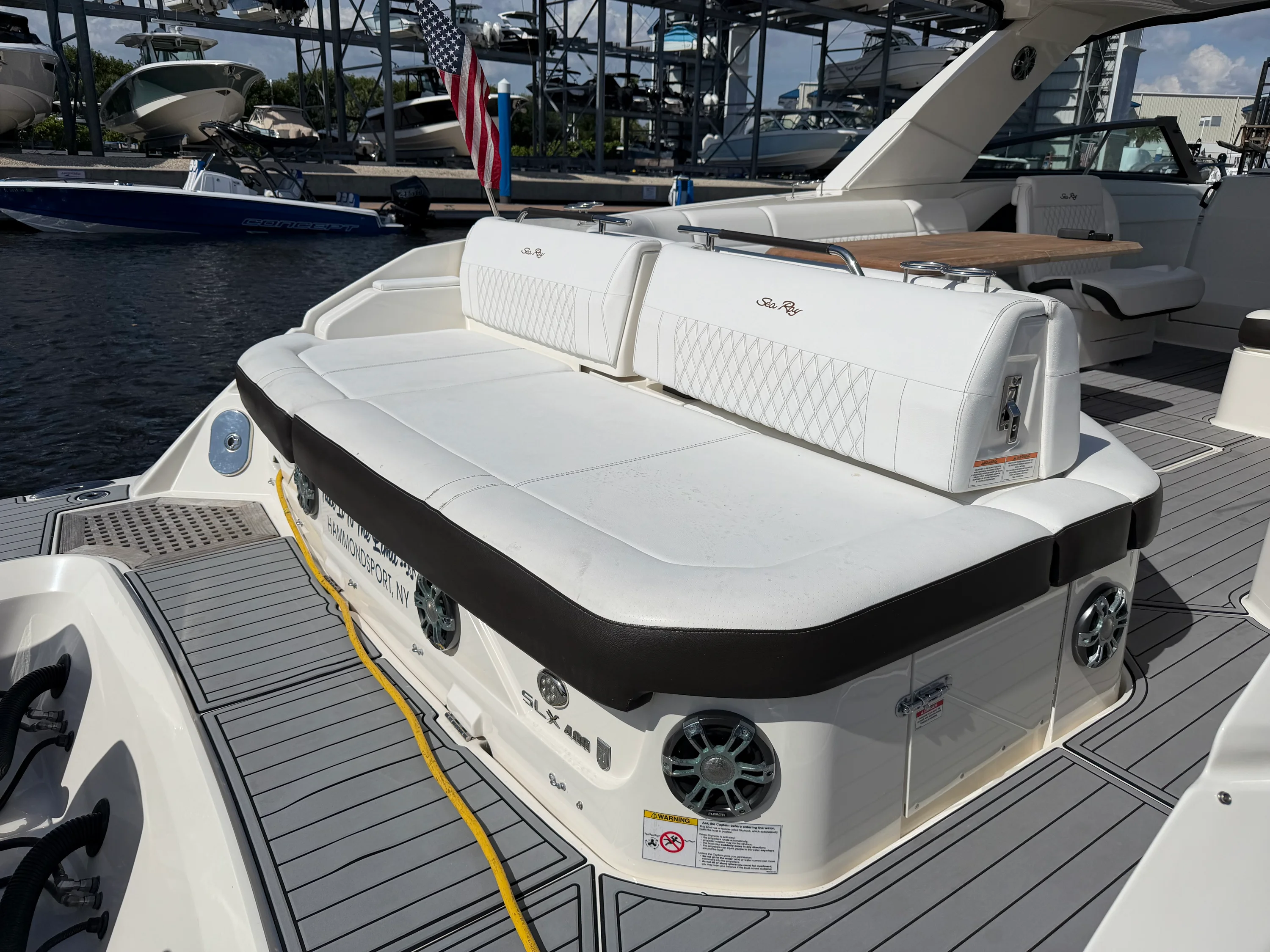 2020 Sea Ray 400 SLX OB Image Thumbnail #7