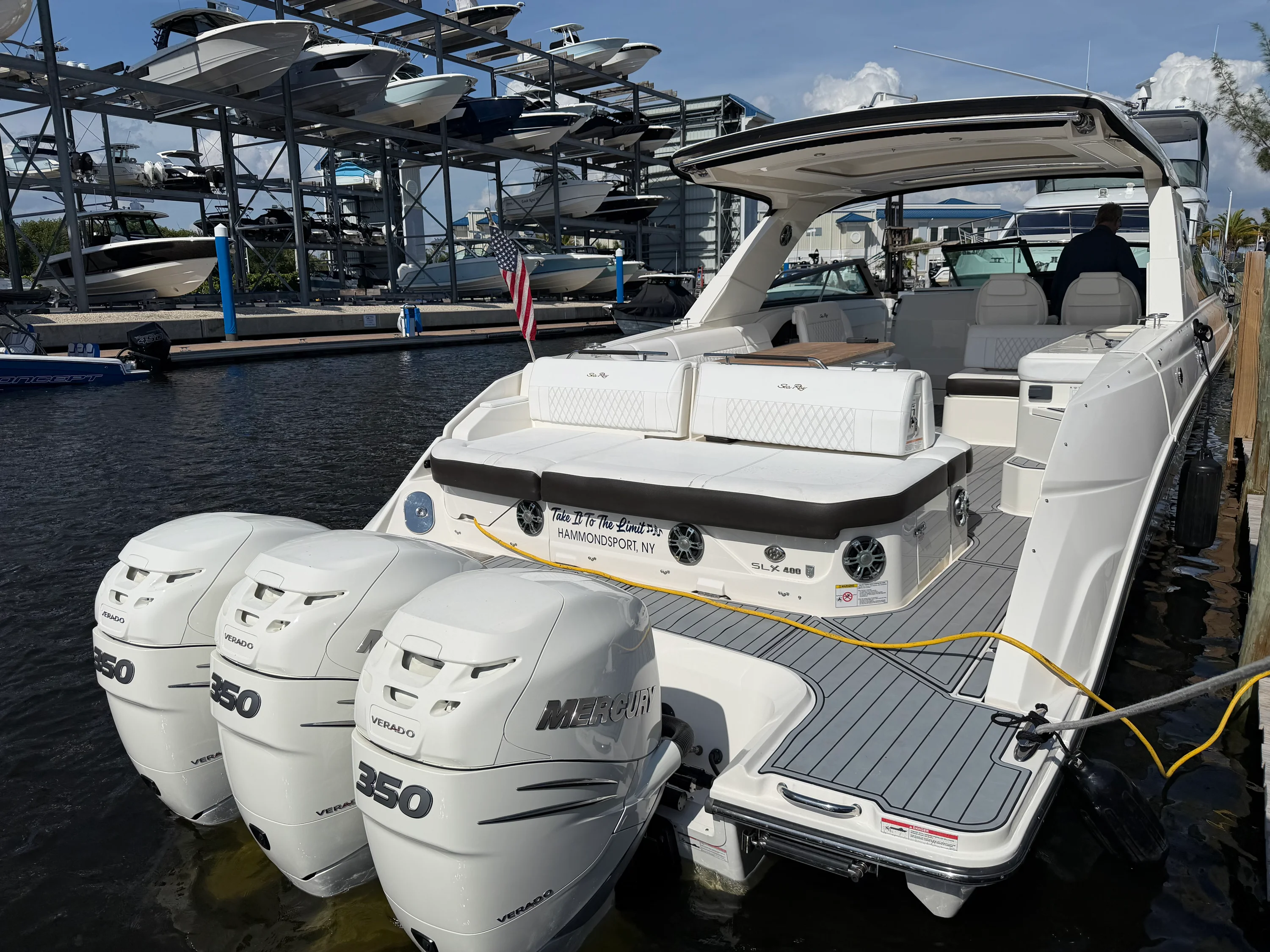 2020 Sea Ray 400 SLX OB Image Thumbnail #5