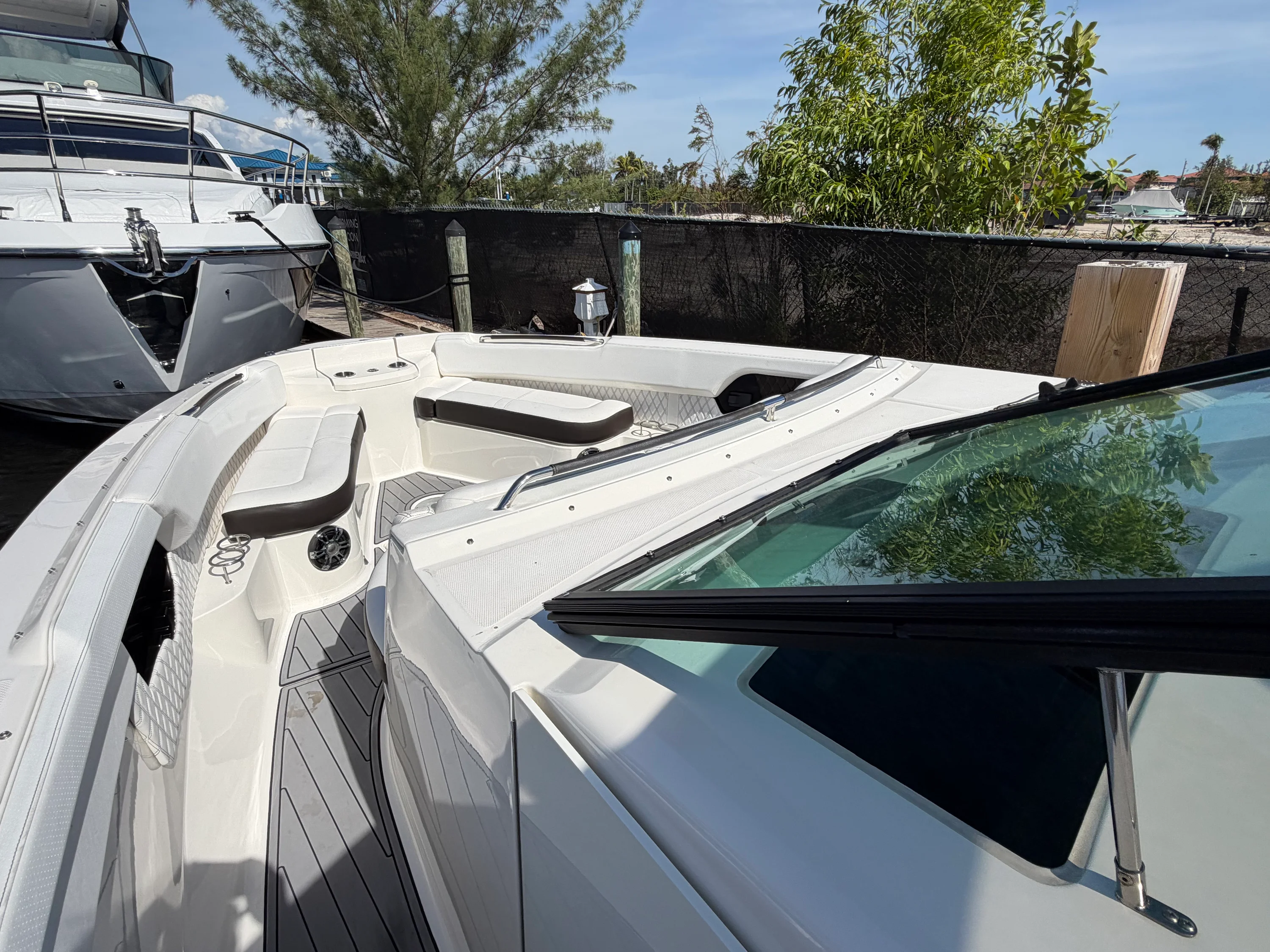 2020 Sea Ray 400 SLX OB Image Thumbnail #29