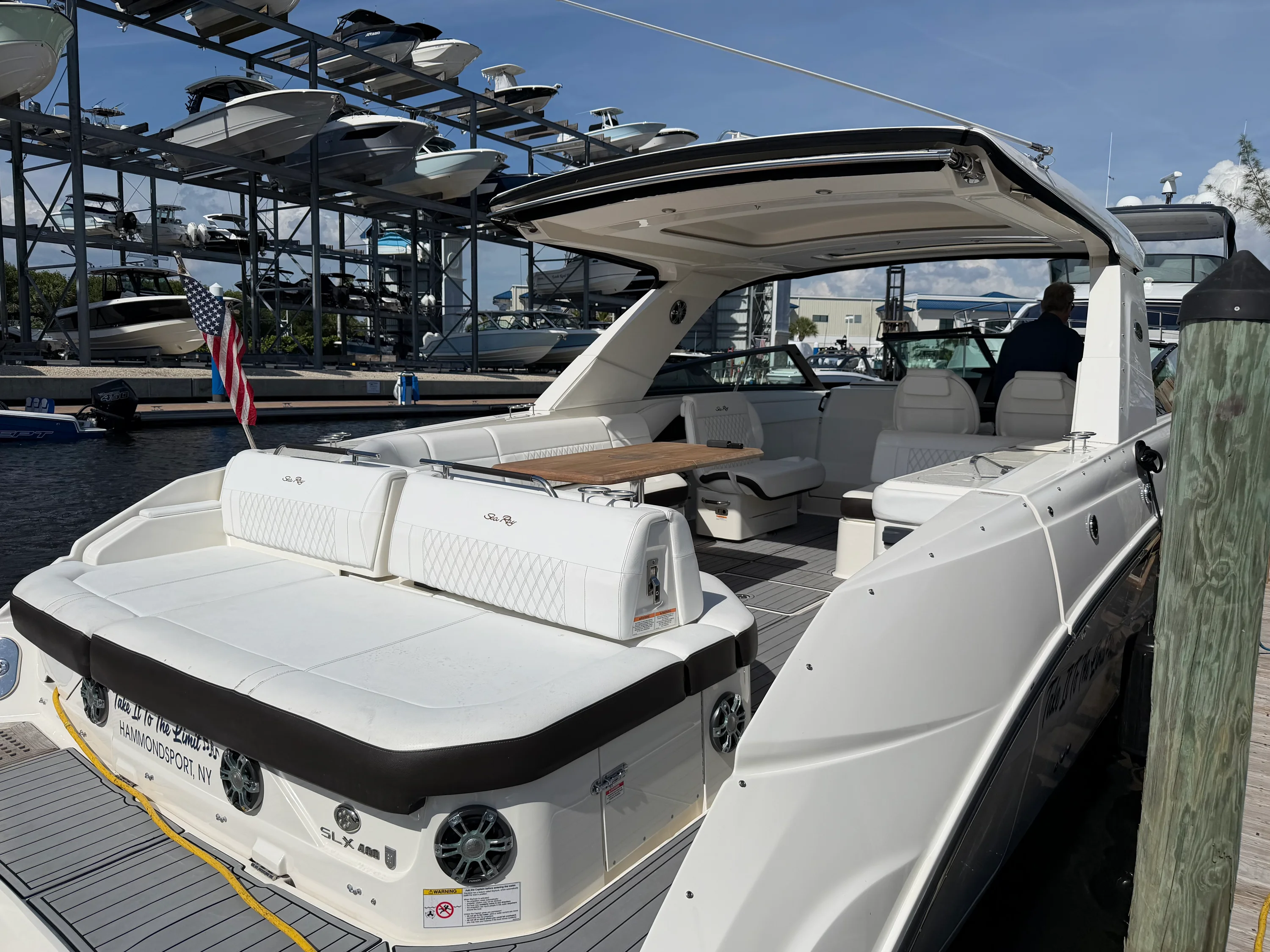 2020 Sea Ray 400 SLX OB Image Thumbnail #6
