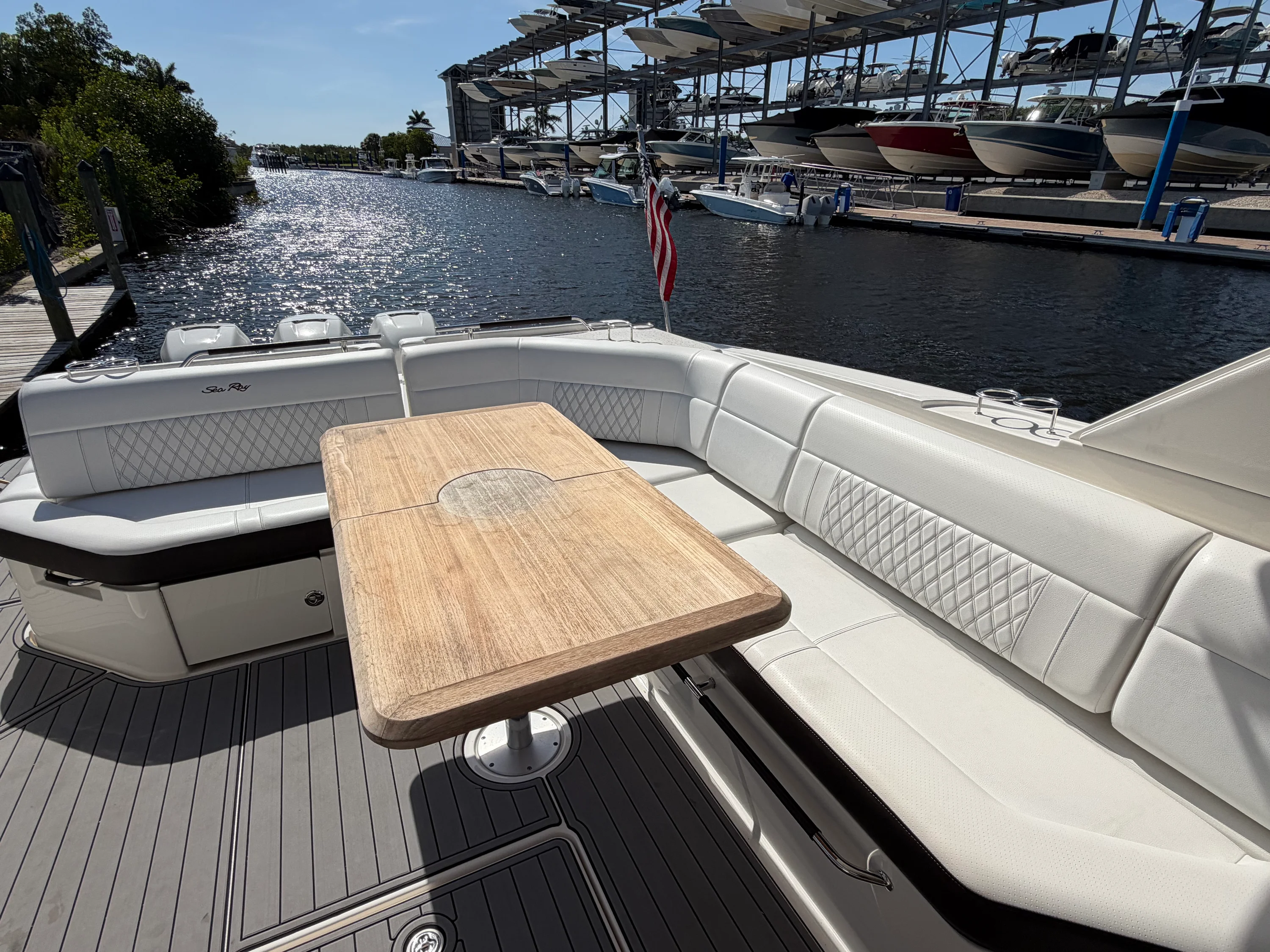 2020 Sea Ray 400 SLX OB Image Thumbnail #10