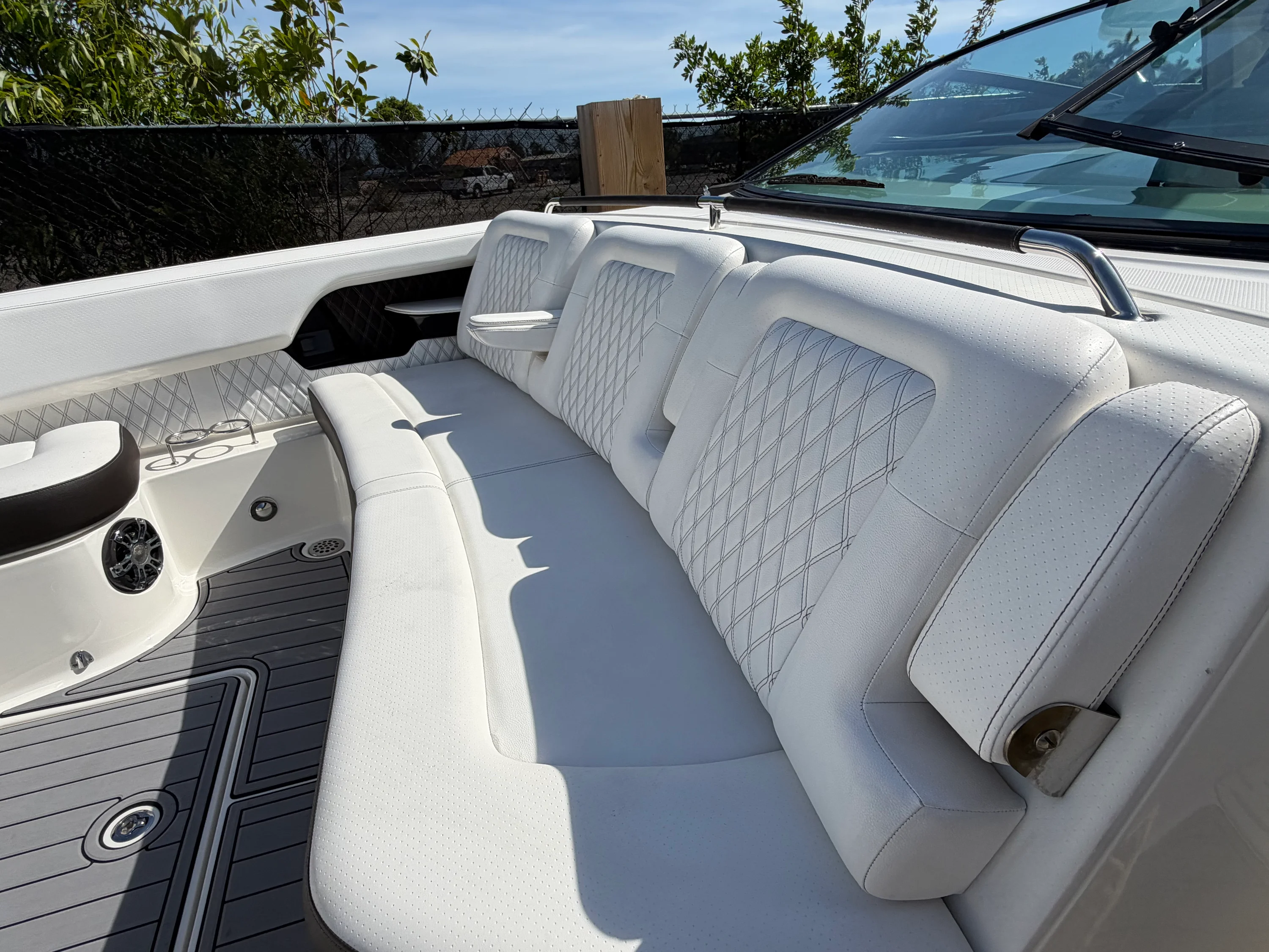 2020 Sea Ray 400 SLX OB Image Thumbnail #31