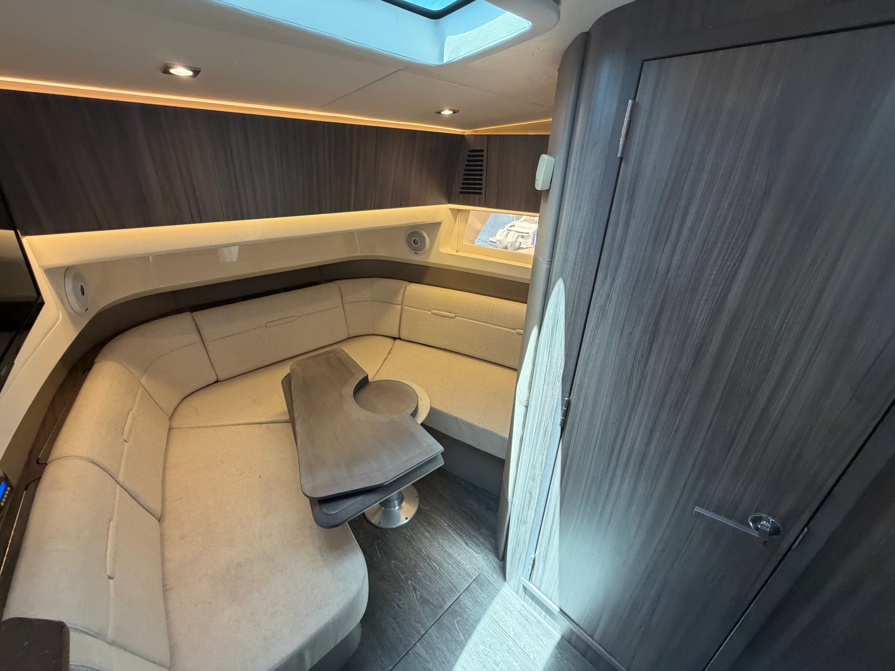 2020 Sea Ray 400 SLX OB Image Thumbnail #62
