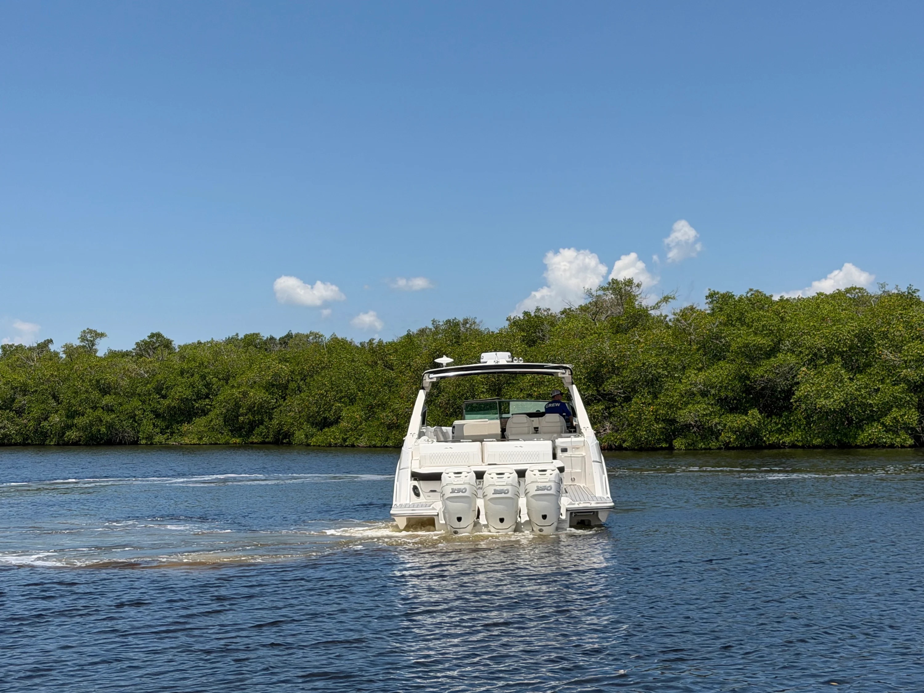 2020 Sea Ray 400 SLX OB Image Thumbnail #4