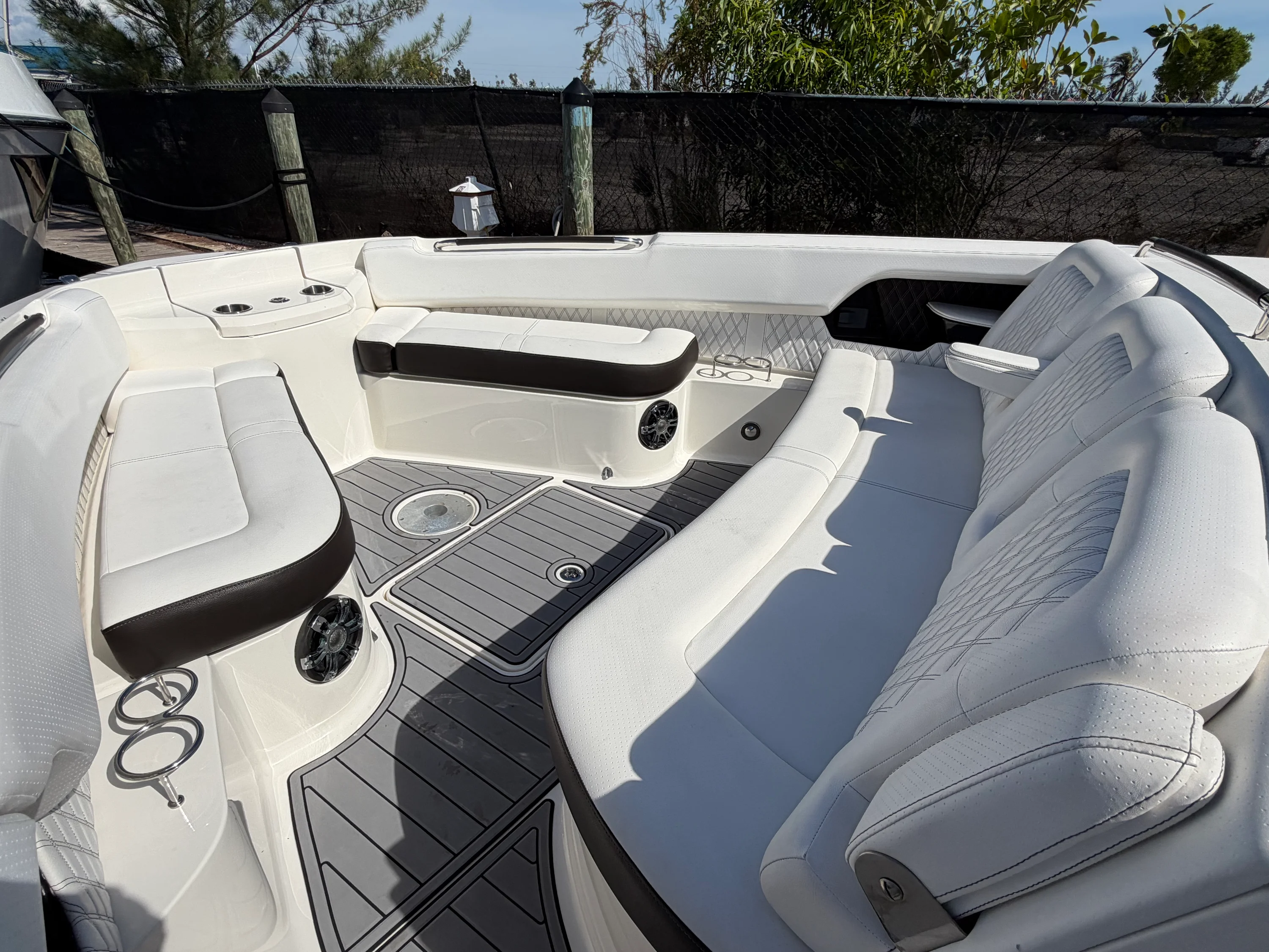 2020 Sea Ray 400 SLX OB Image Thumbnail #30