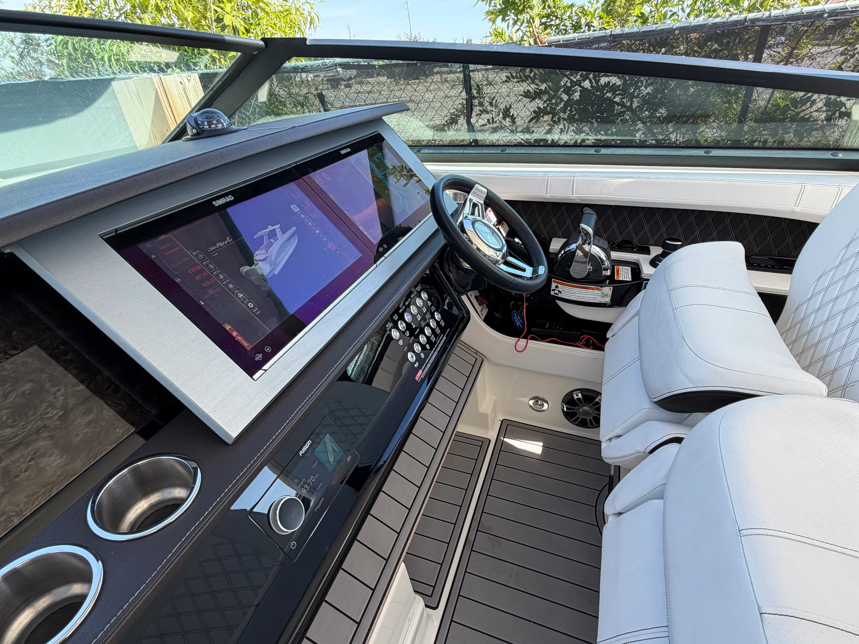 2020 Sea Ray 400 SLX OB Image Thumbnail #18
