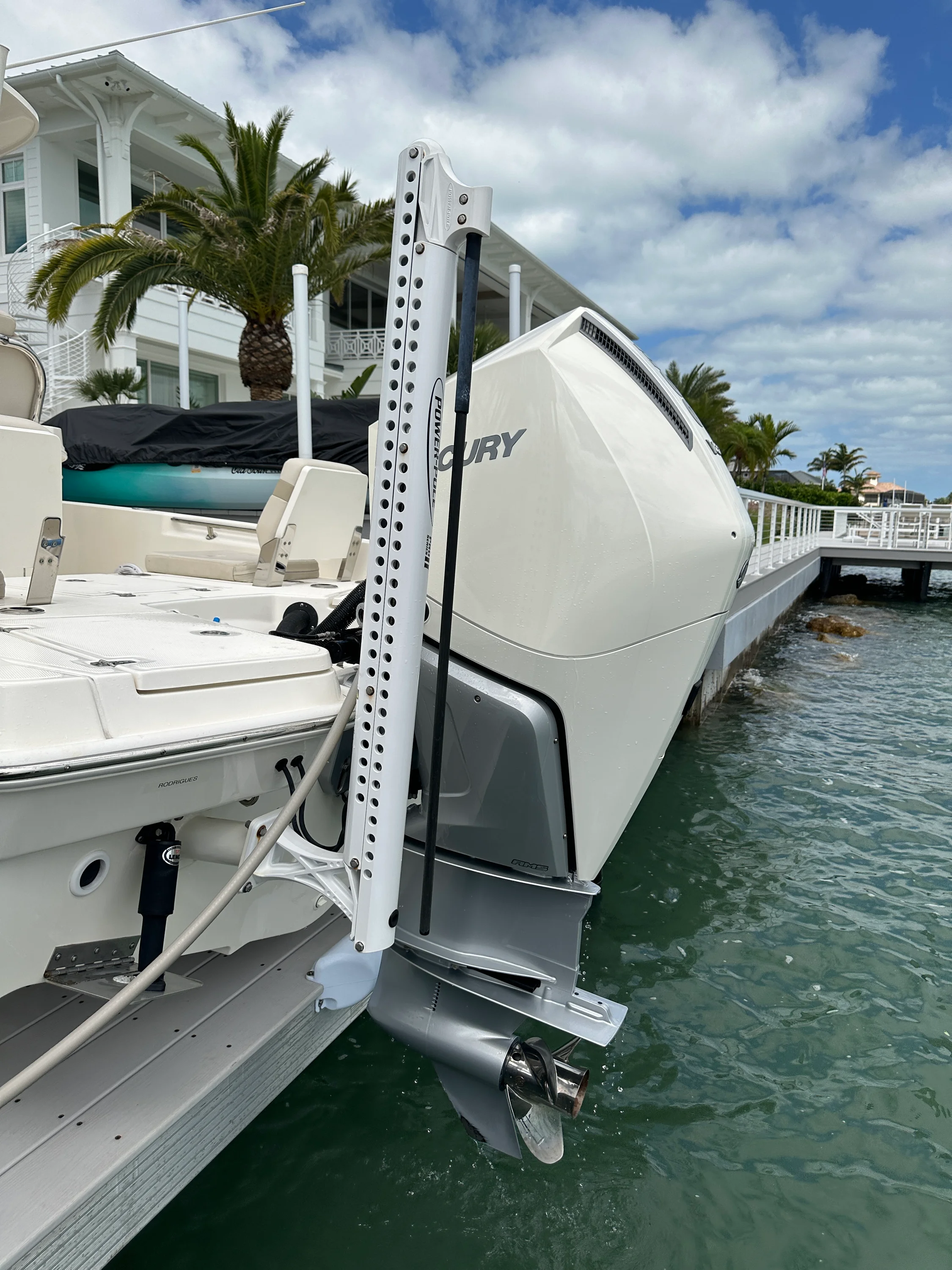 2024 Boston Whaler 250 DAUNTLESS Image Thumbnail #32