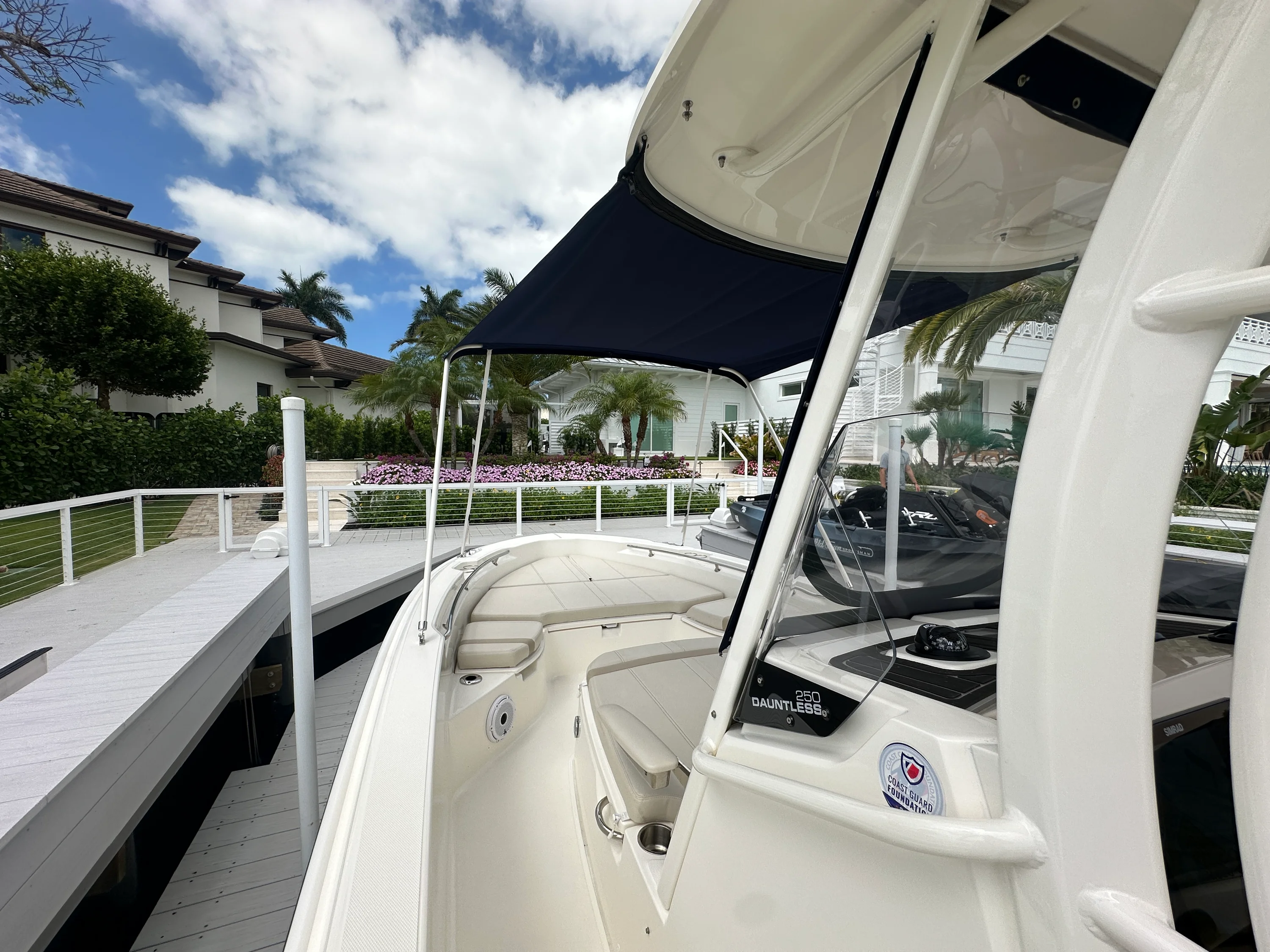 2024 Boston Whaler 250 DAUNTLESS Image Thumbnail #23